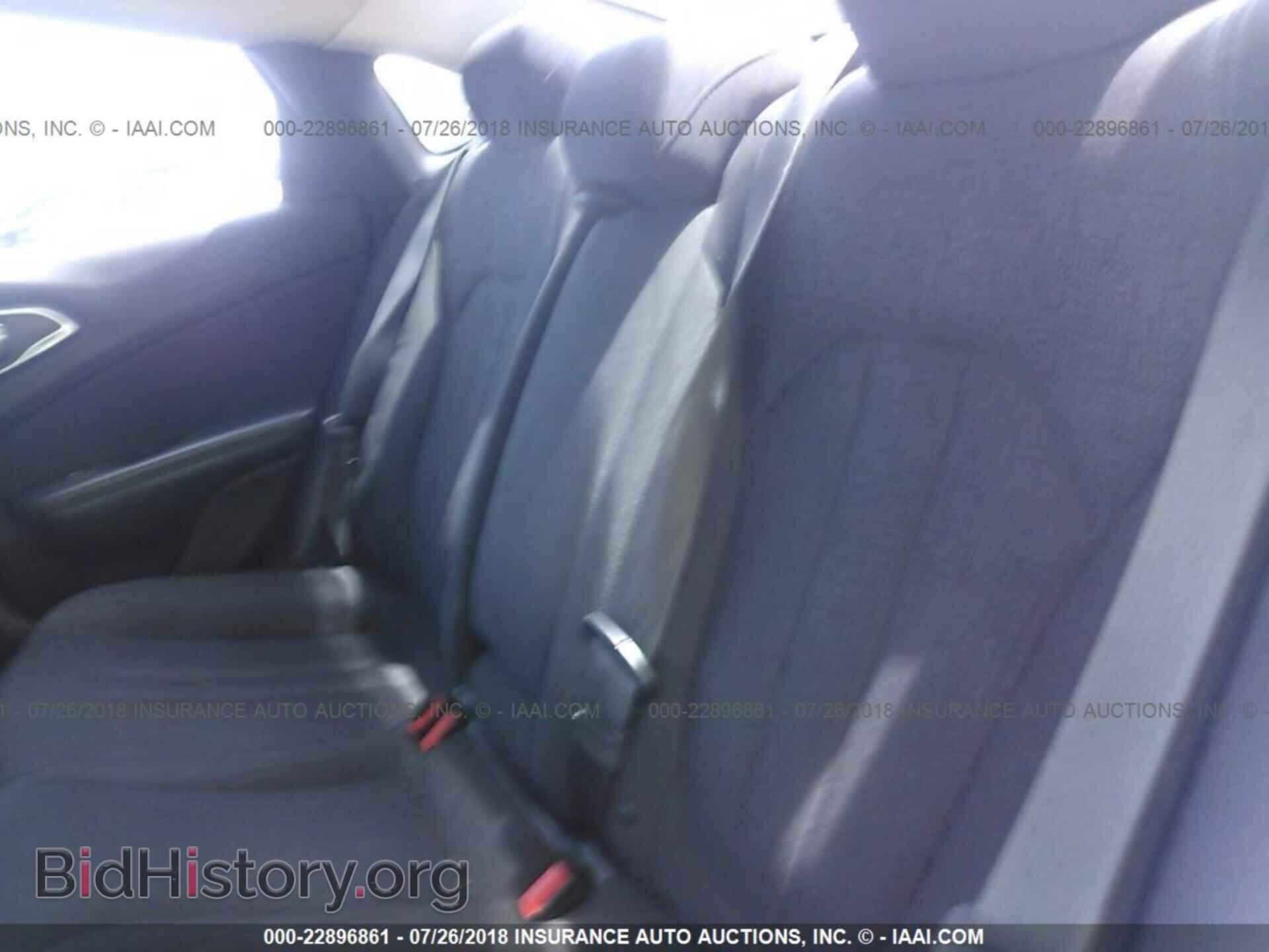 2015 Chrysler 200 - VIN: 1C3CCCAB7FN527653 - Photo 8