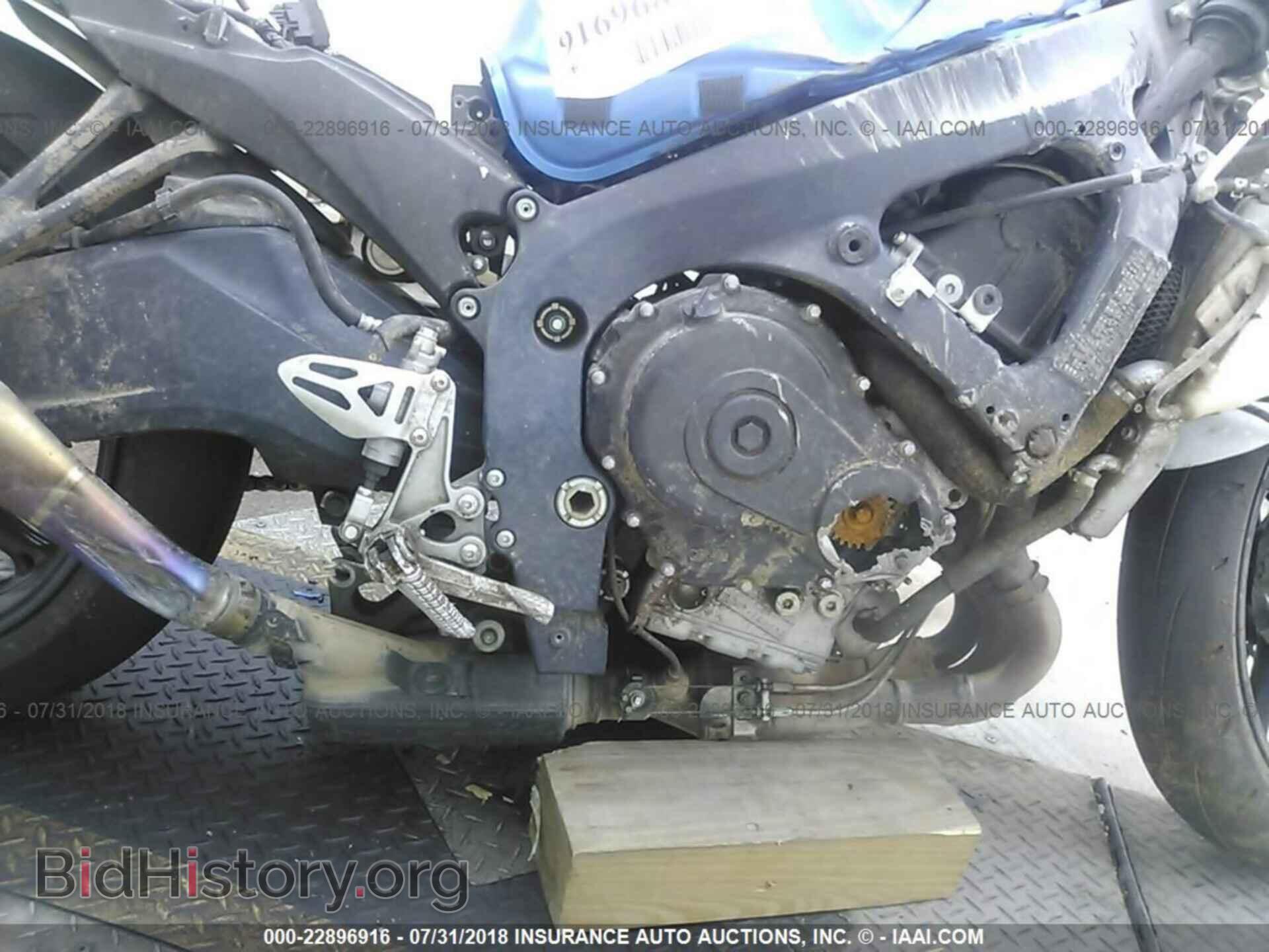 2012 Suzuki Gsx750 - VIN: JS1GR7MA1C2100921 - Фото 8