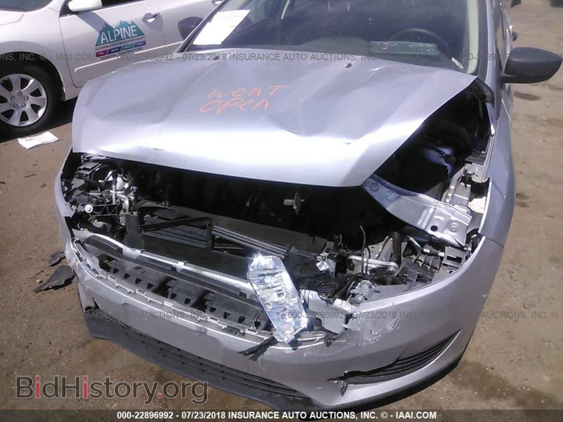 2017 Ford Focus - VIN: 1FADP3E27HL229722 - Photo 6