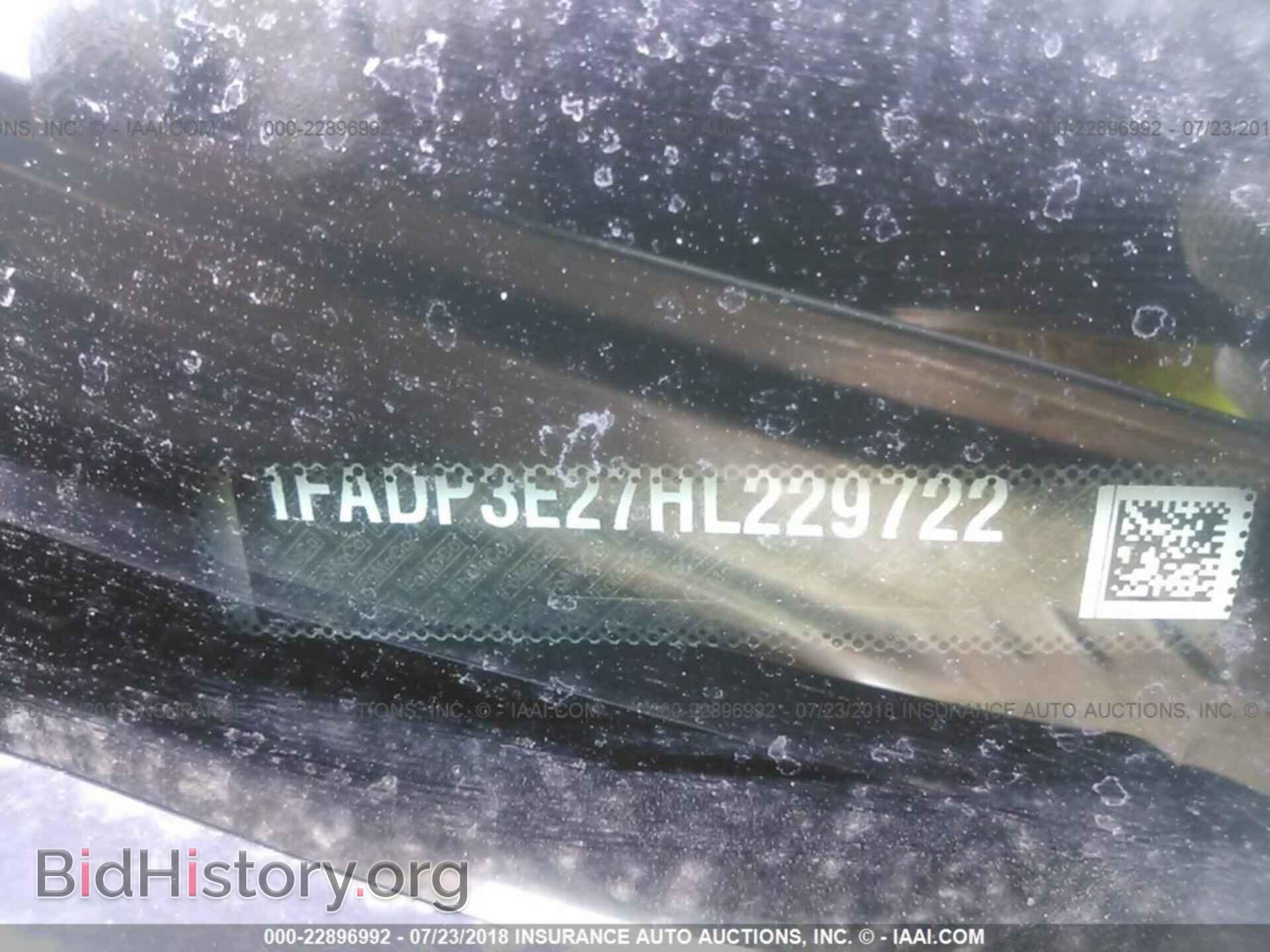 2017 Ford Focus - VIN: 1FADP3E27HL229722 - Photo 9