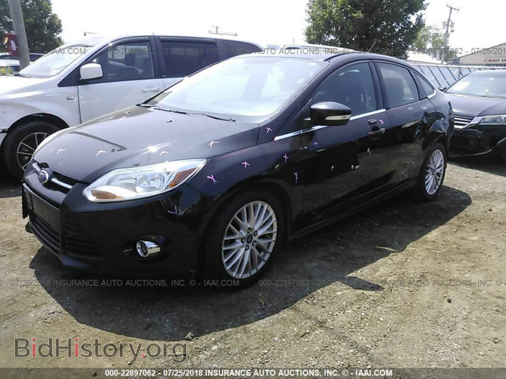 2012 Ford Focus - VIN: 1FAHP3H29CL311652 - Photo 2