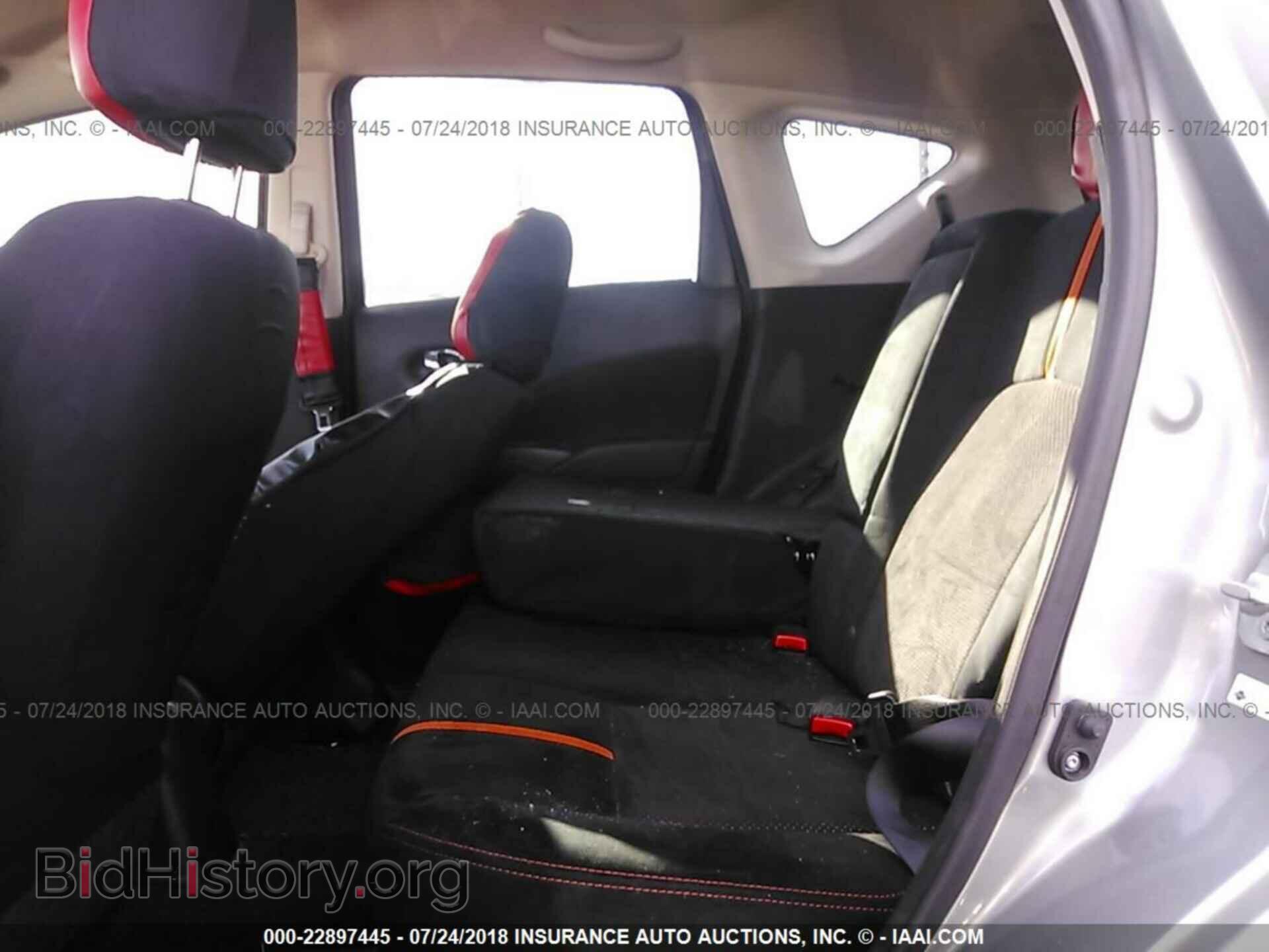 2015 Nissan Versa note - VIN: 3N1CE2CP8FL434538 - Фото 8