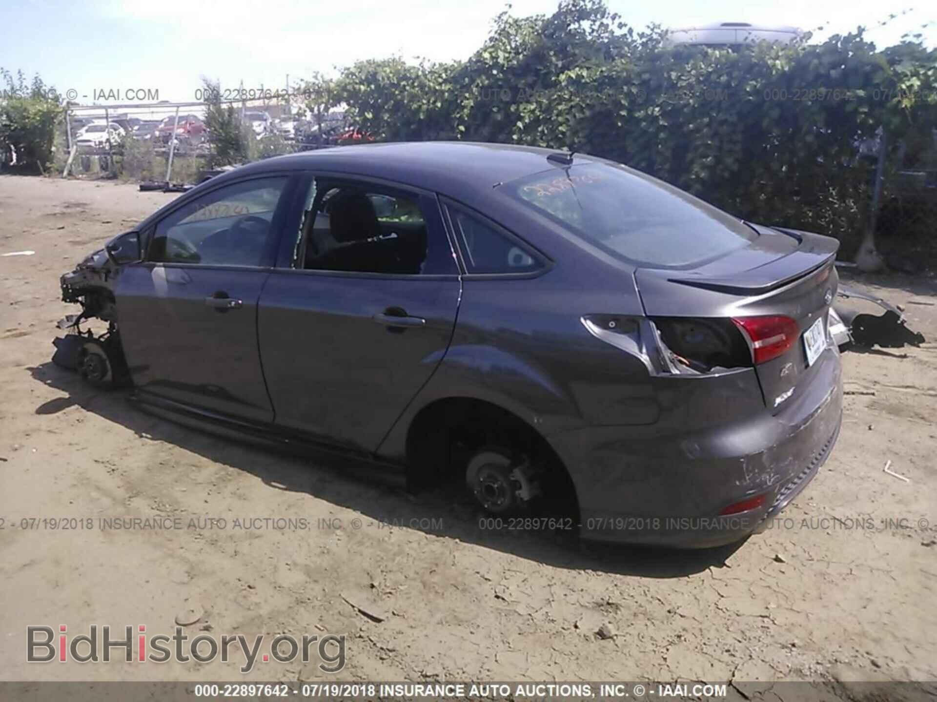 2015 Ford Focus - VIN: 1FADP3F20FL373950 - Фото 3