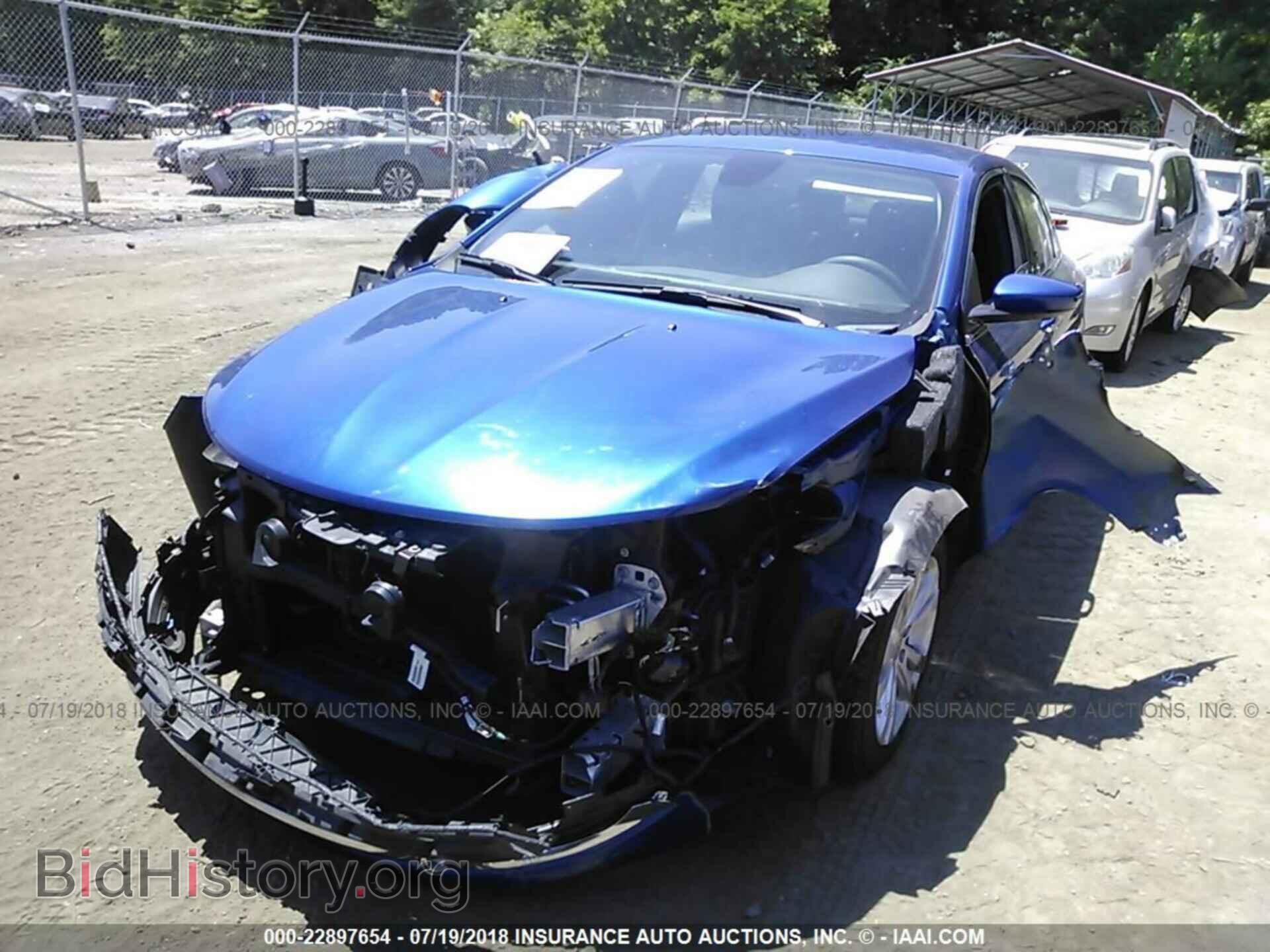 2016 Chrysler 200 - VIN: 1C3CCCAB5GN149382 - Photo 2