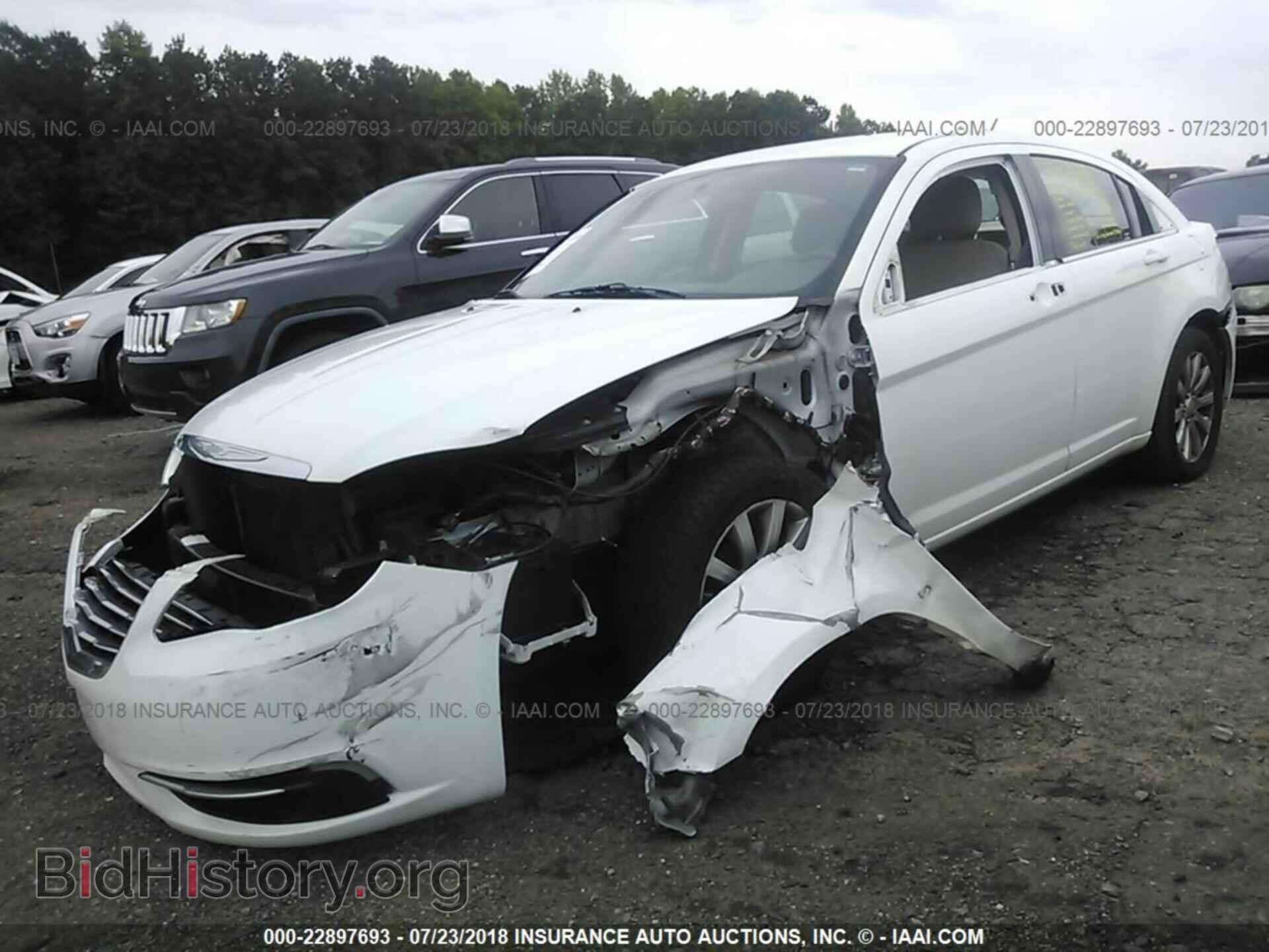 2012 Chrysler 200 - VIN: 1C3CCBBB2CN283446 - Фото 2