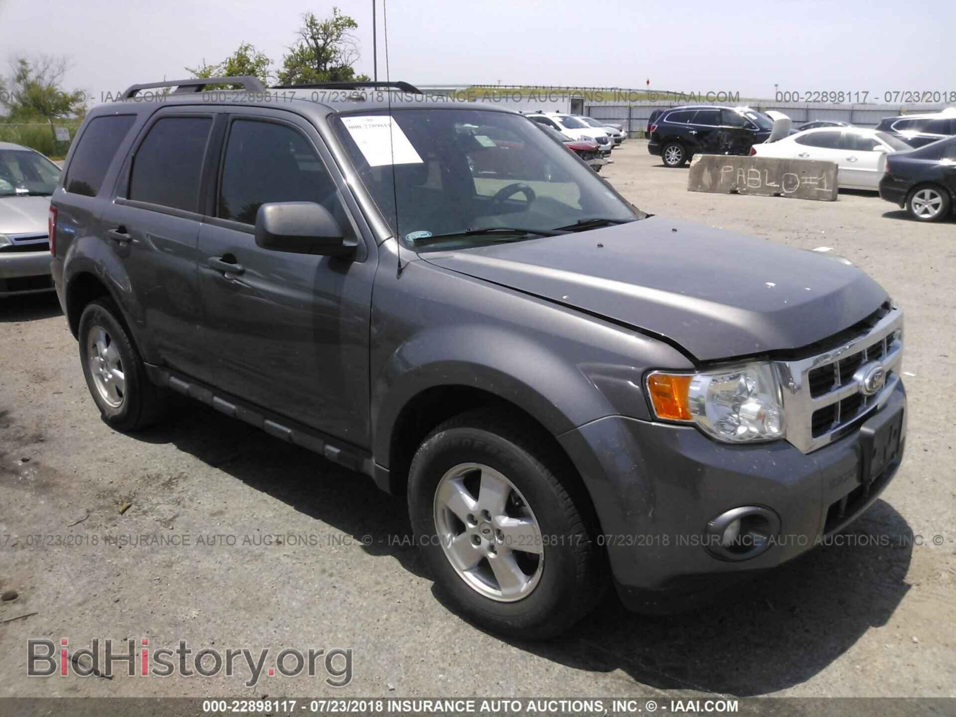 Photo 1FMCU0D77CKC81856 - Ford Escape 2012