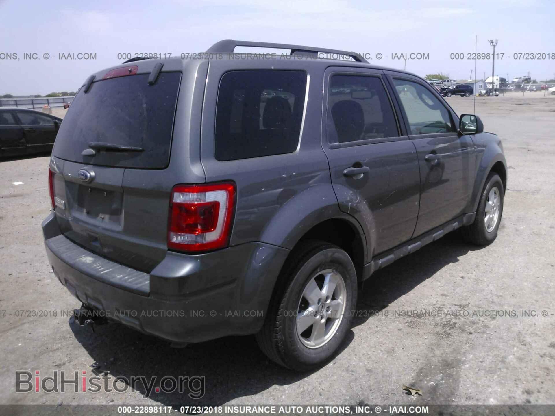 2012 Ford Escape - VIN: 1FMCU0D77CKC81856 - Photo 4