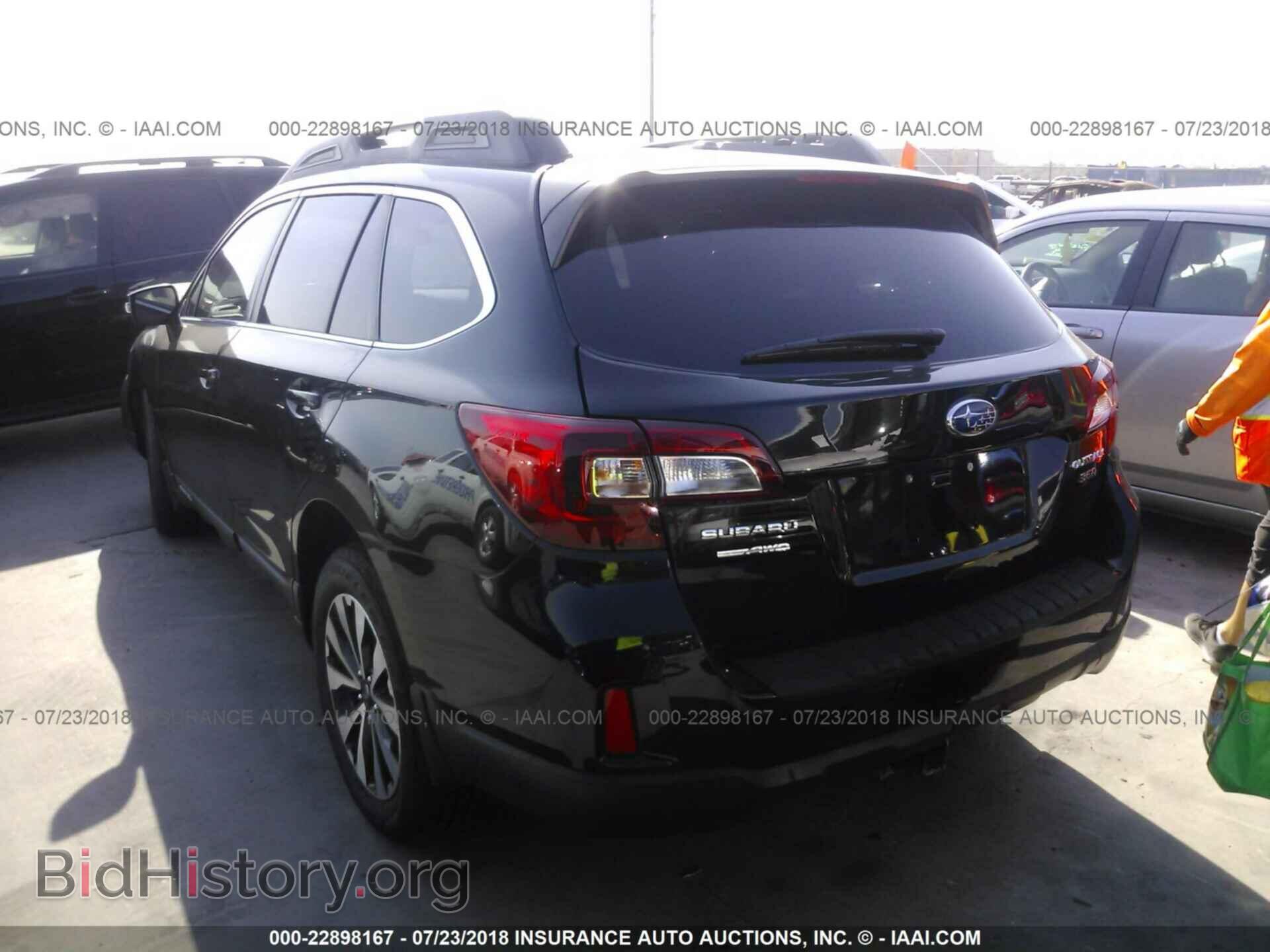 2015 Subaru Outback - VIN: 4S4BSENC9F3222011 - Photo 3