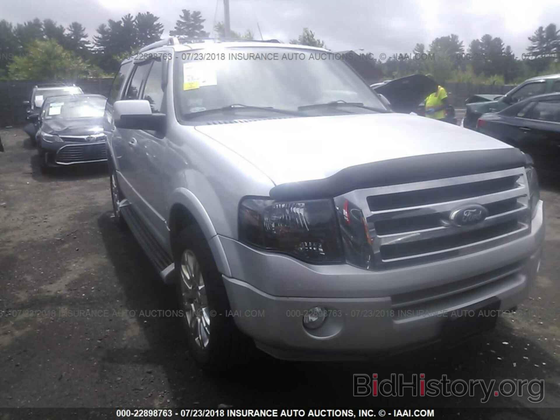 Photo 1FMJU2A59BEF10766 - Ford Expedition 2011