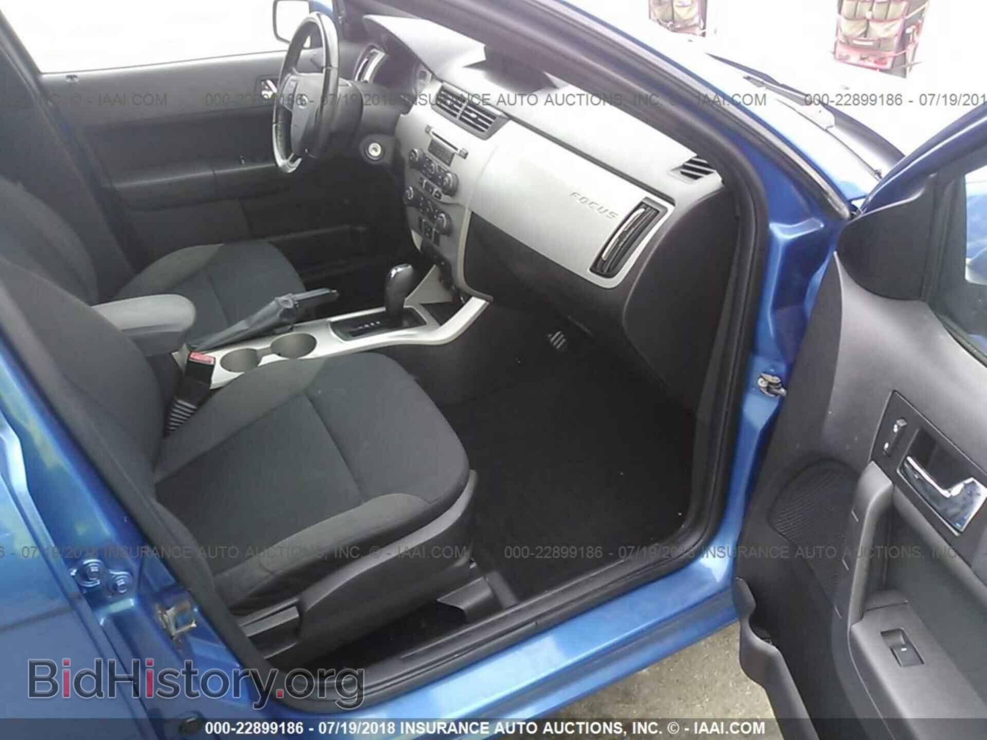 2011 Ford Focus - VIN: 1FAHP3GN3BW125159 - Фото 5