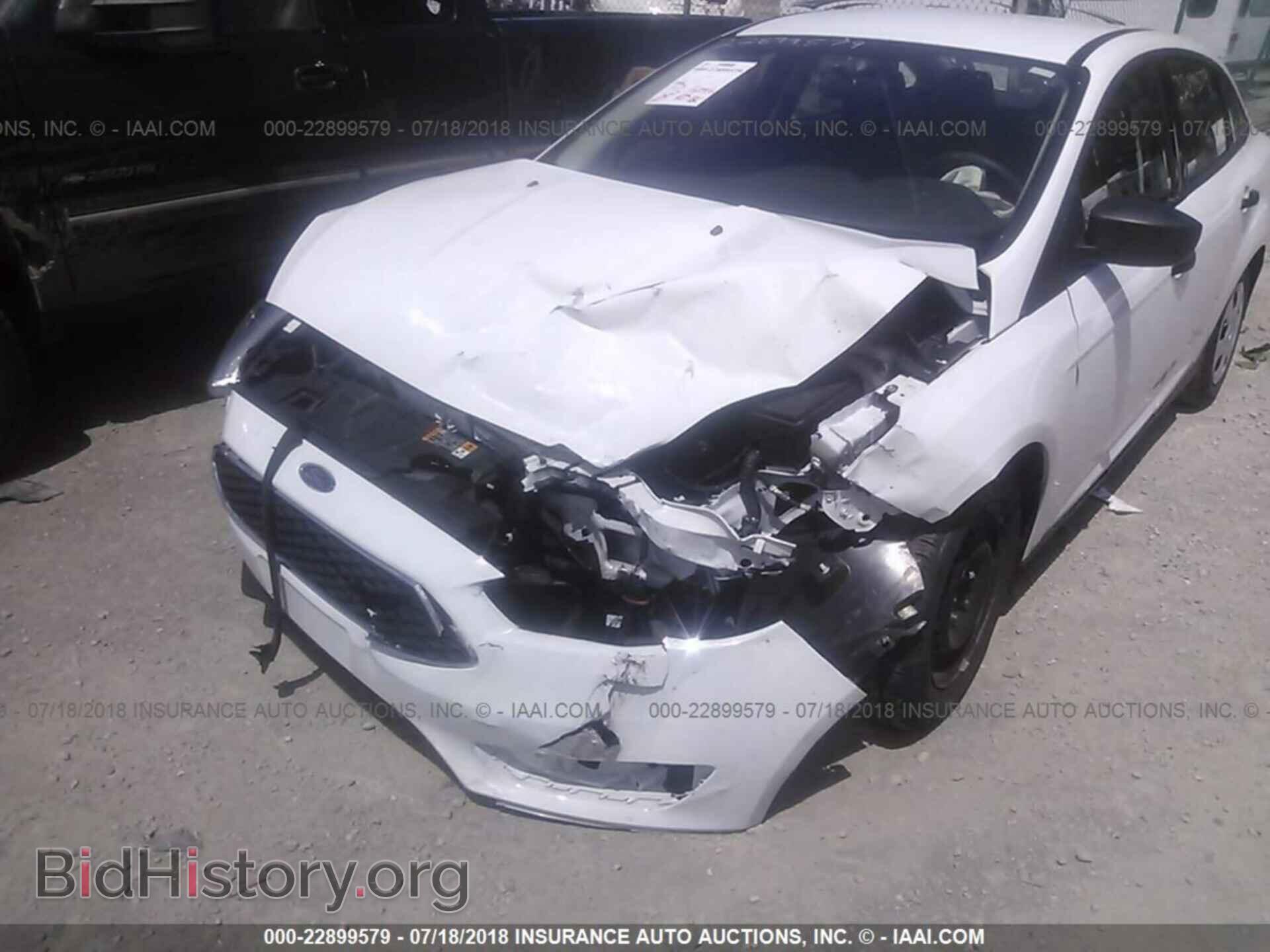 2016 Ford Focus - VIN: 1FADP3E21GL378688 - Photo 6