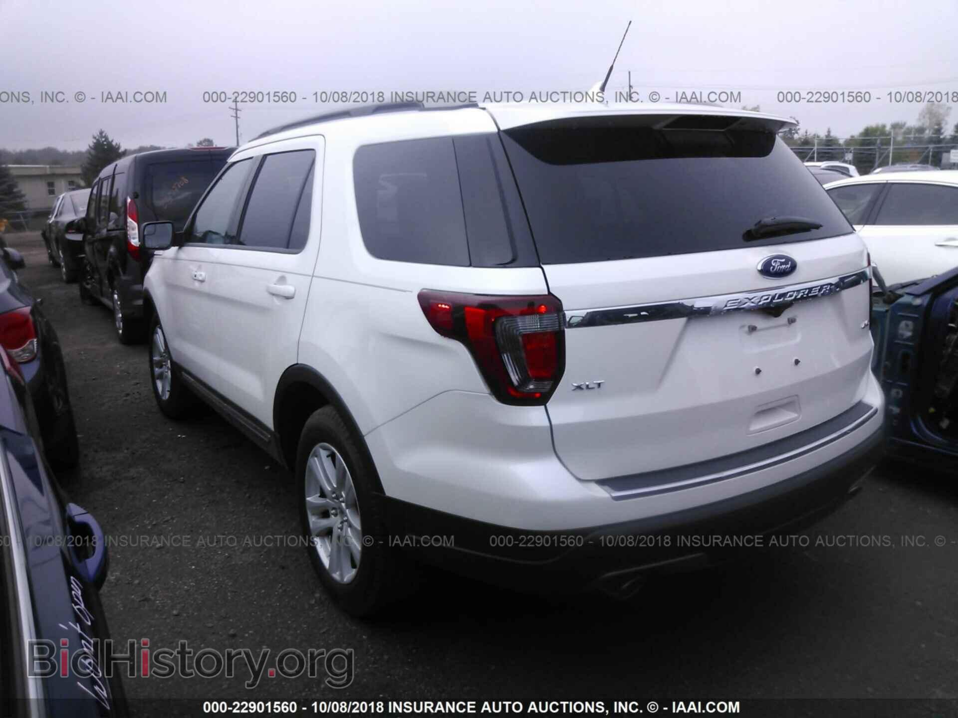 2018 Ford Explorer - VIN: 1FM5K8D88JGA18491 - Photo 3