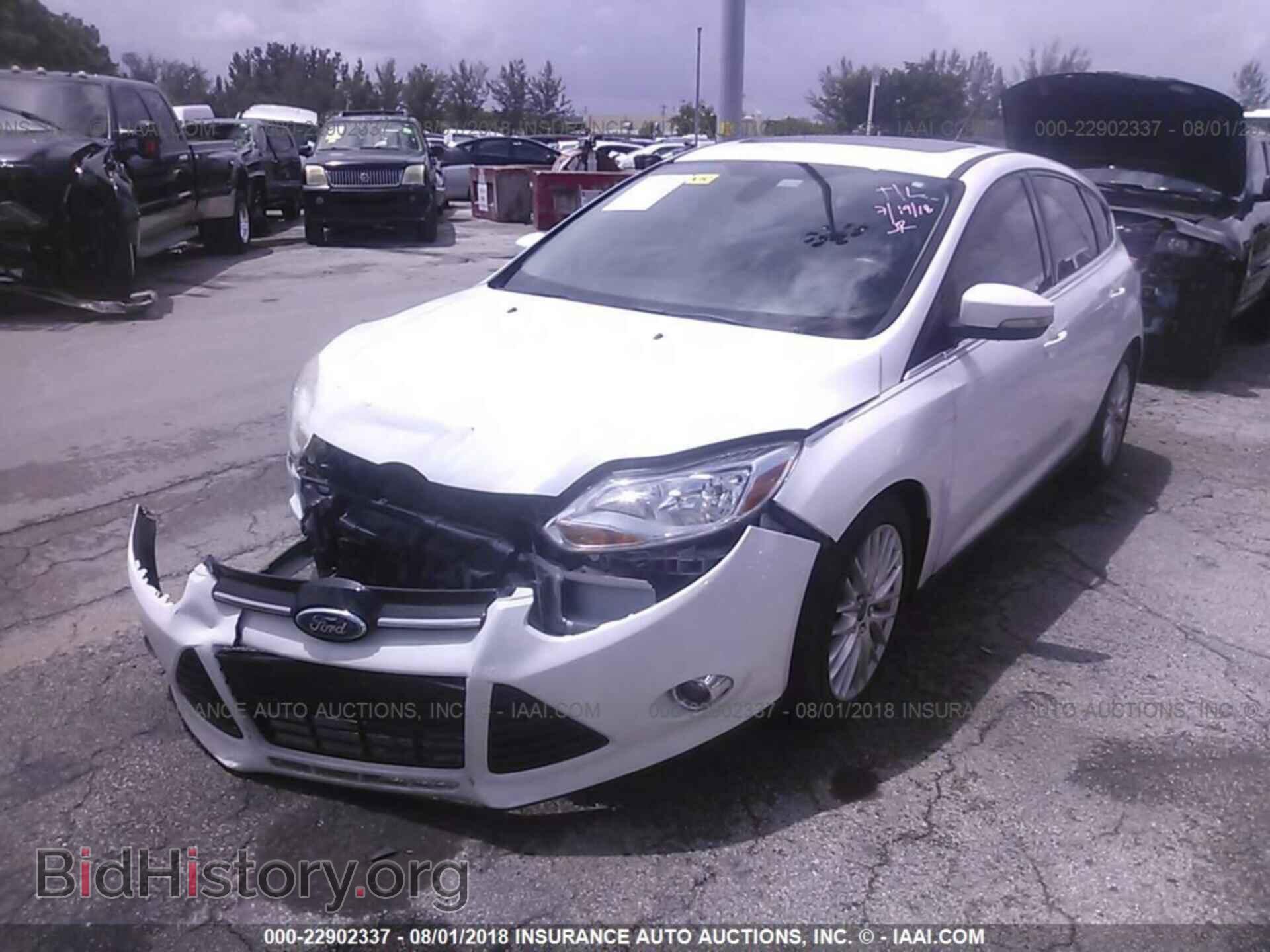 2012 Ford Focus - VIN: 1FAHP3M26CL201020 - Photo 2