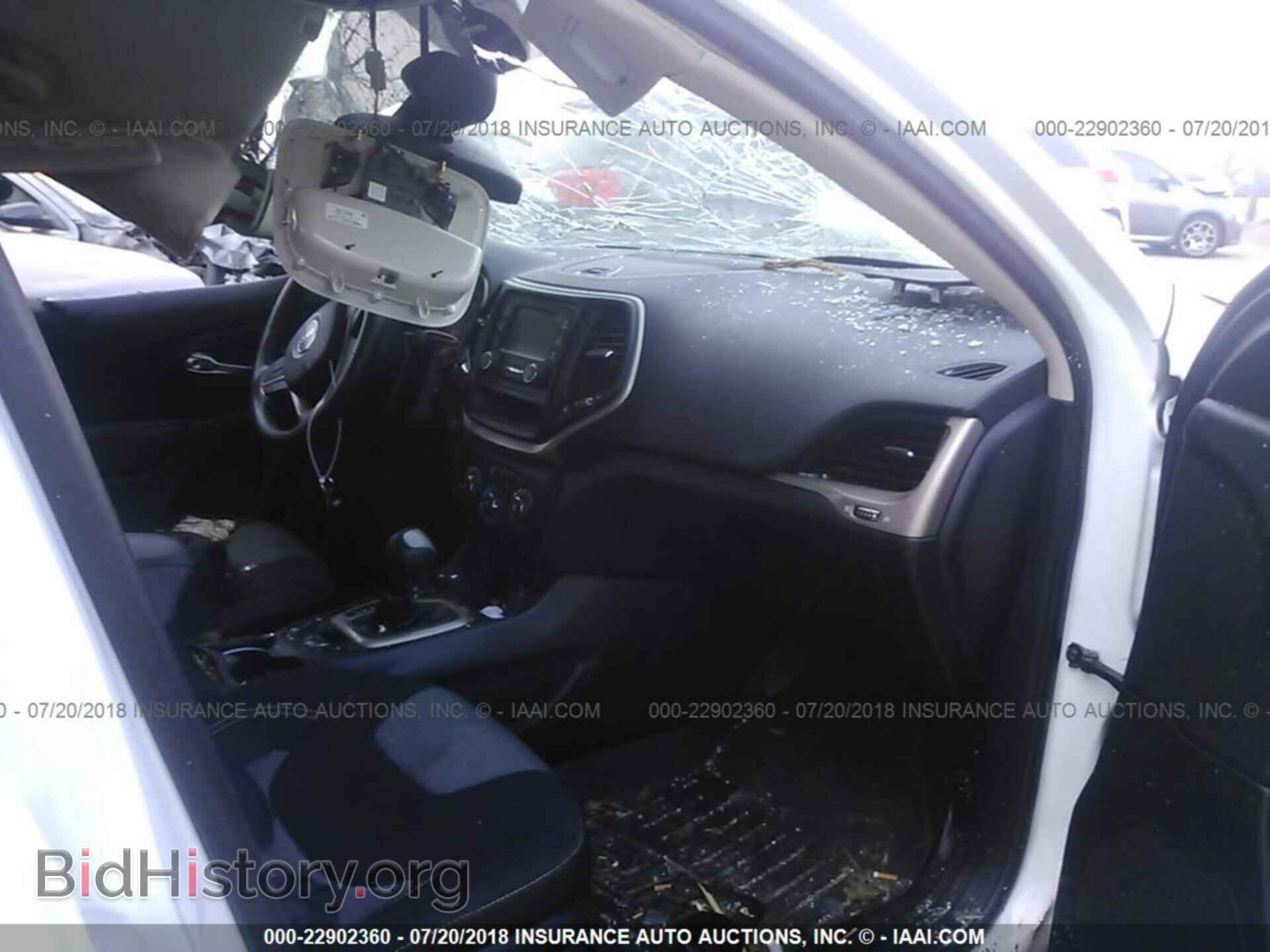 2014 Jeep Cherokee - VIN: 1C4PJMAB6EW214126 - Фото 5