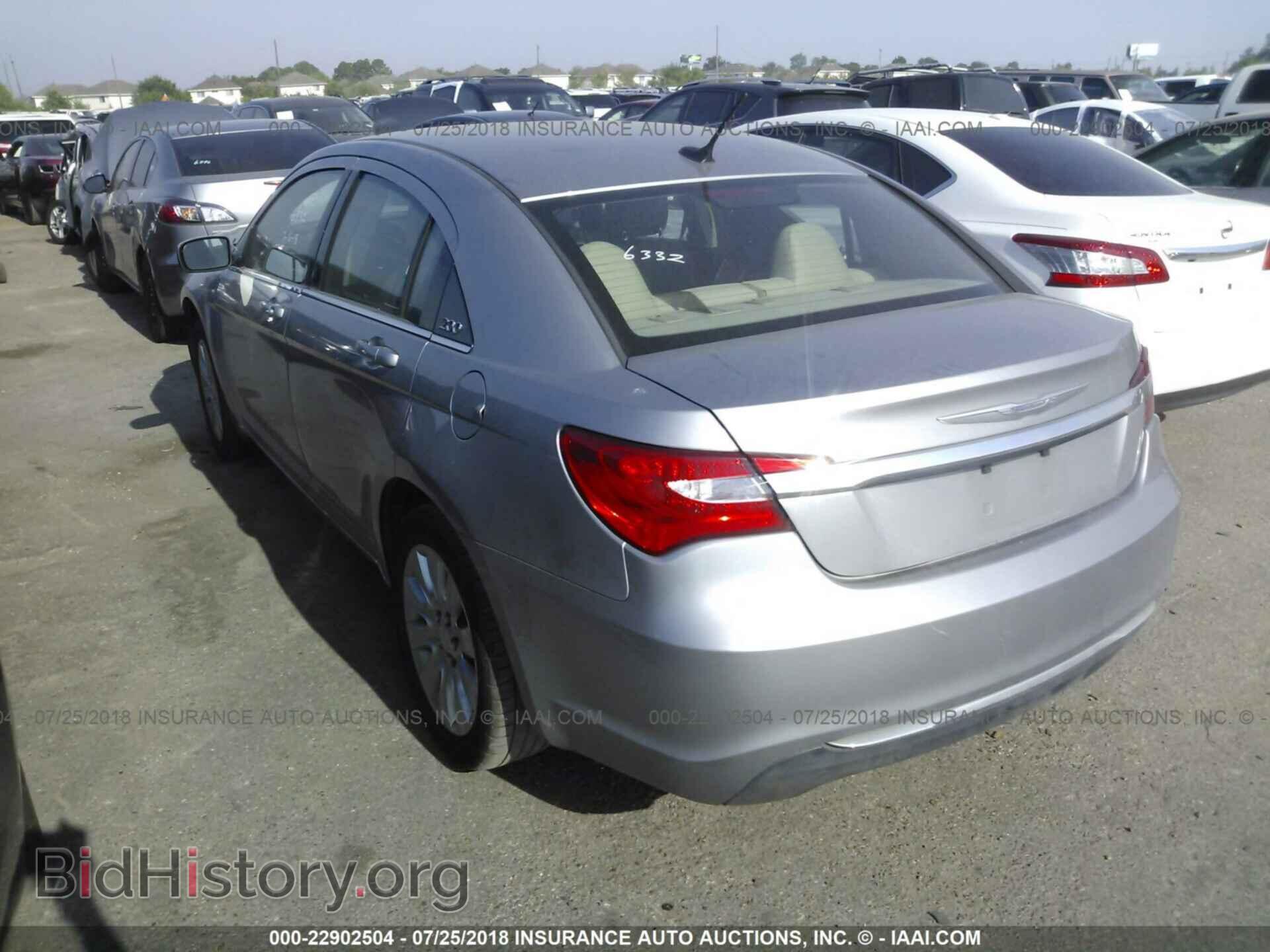 2014 Chrysler 200 - VIN: 1C3CCBAB4EN205366 - Photo 3
