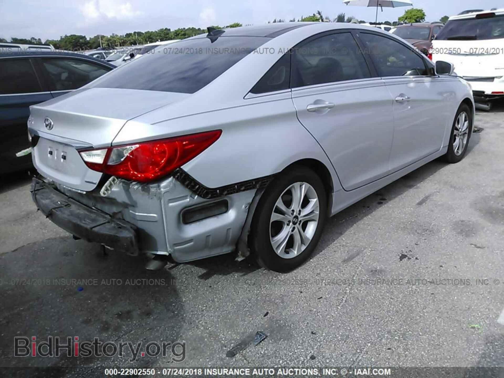2012 Hyundai Sonata - VIN: 5NPEC4AC7CH487024 - Photo 4