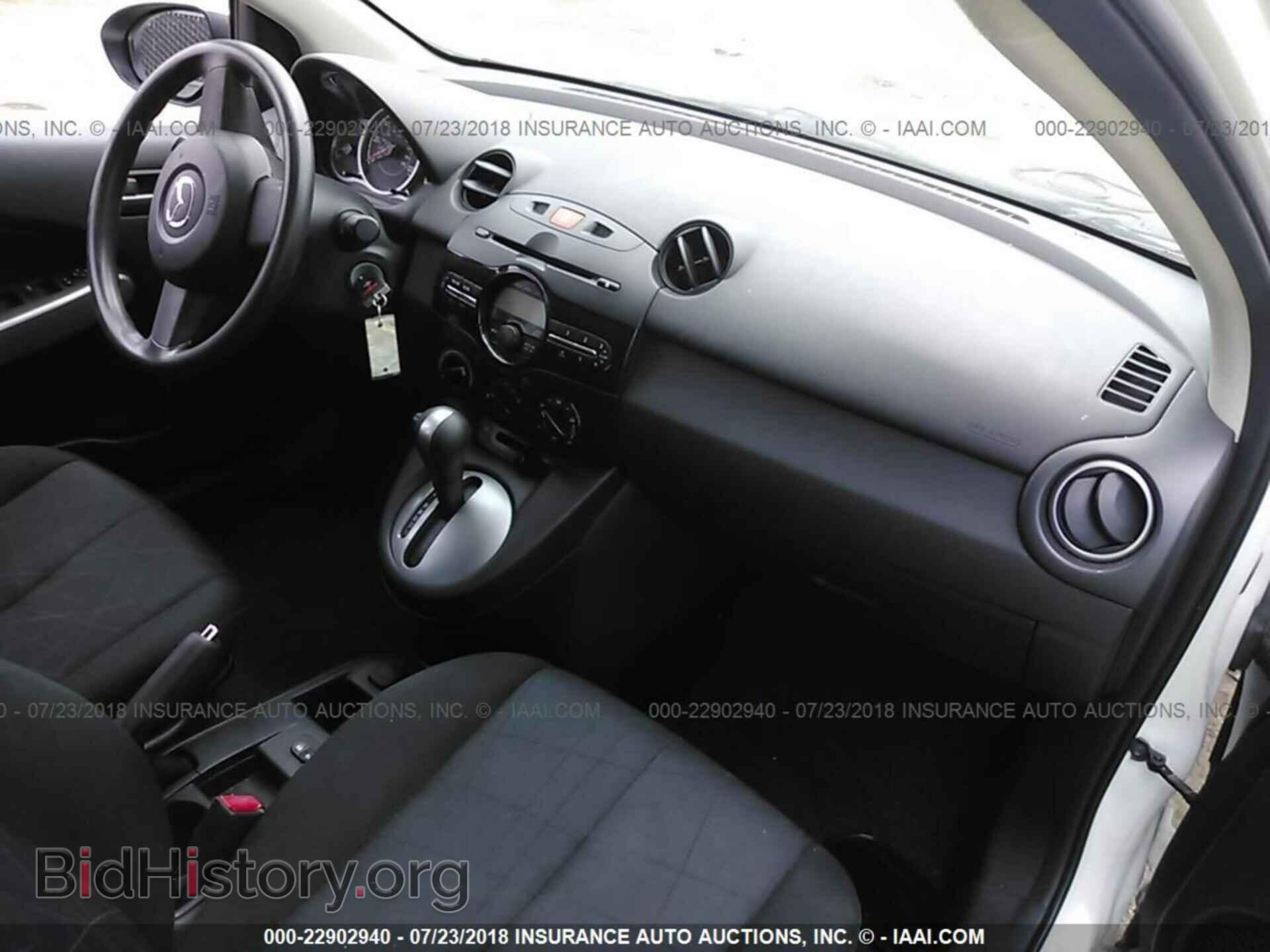 2014 Mazda Mazda2 - VIN: JM1DE1KZ8E0182672 - Photo 5
