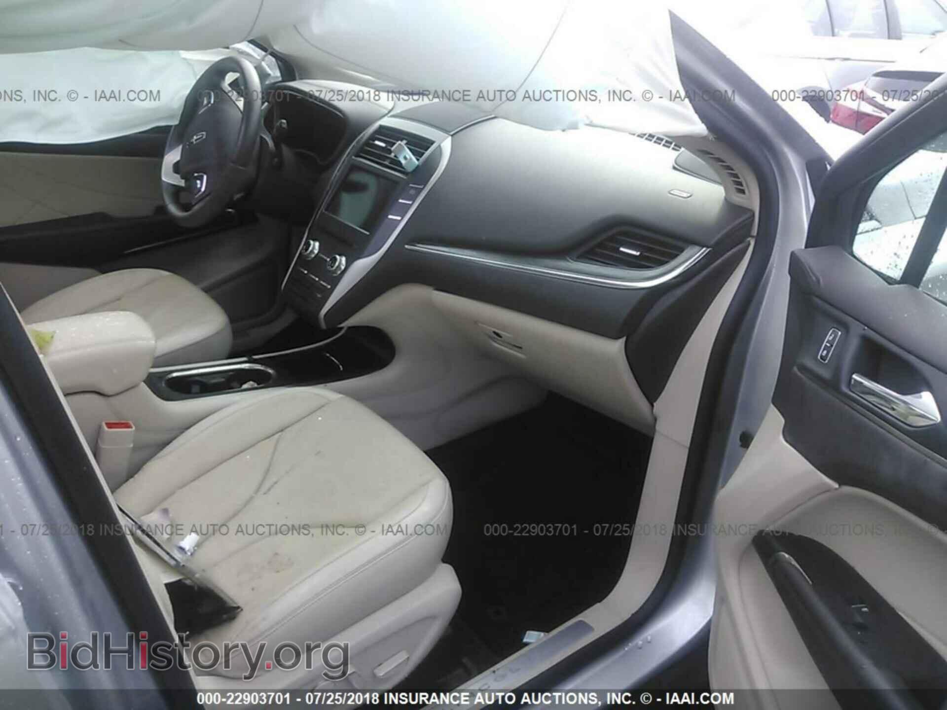 2017 Lincoln Mkc - VIN: 5LMCJ3D91HUL24611 - Photo 5
