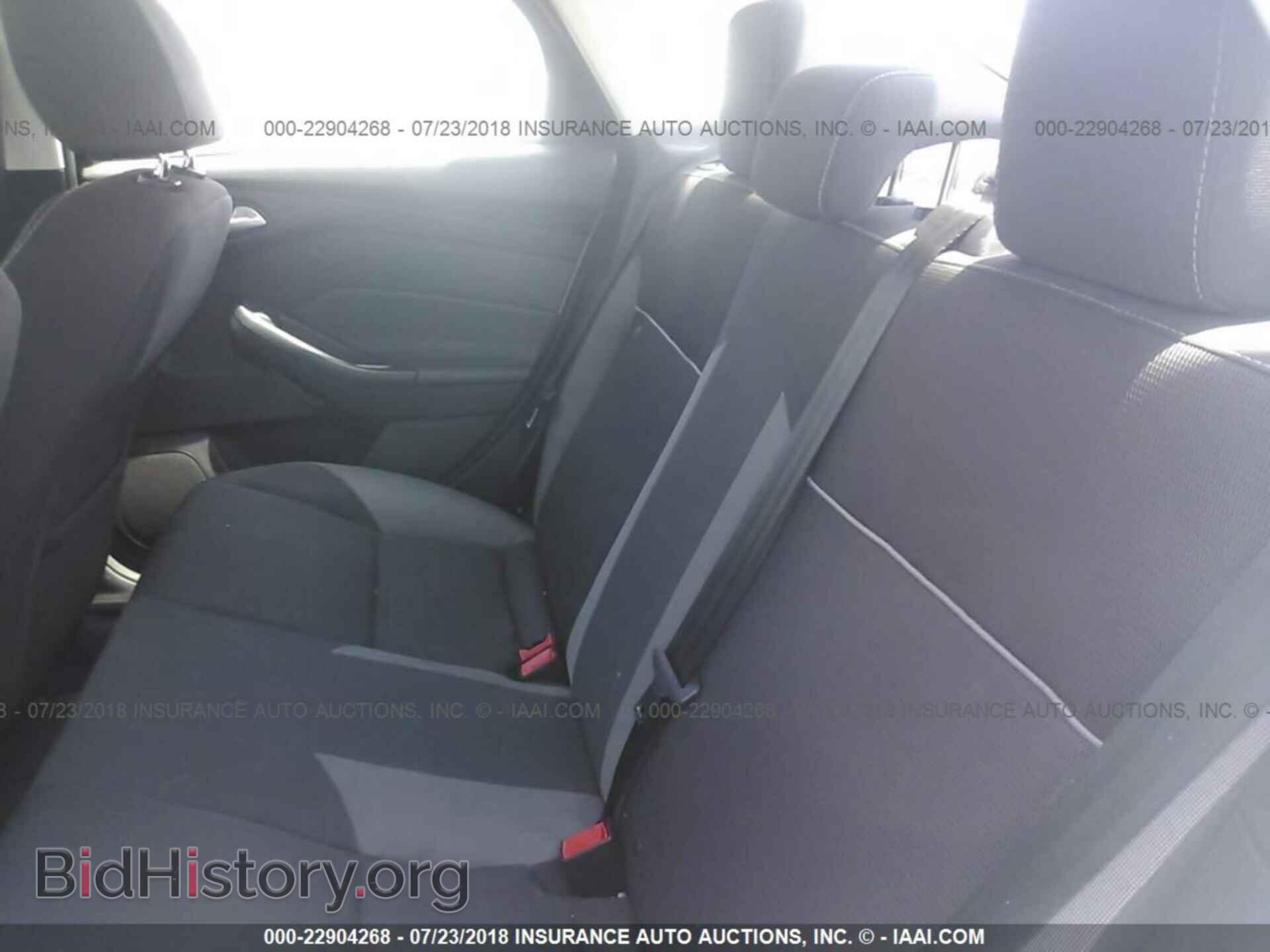 2014 Ford Focus - VIN: 1FADP3F23EL162899 - Photo 8