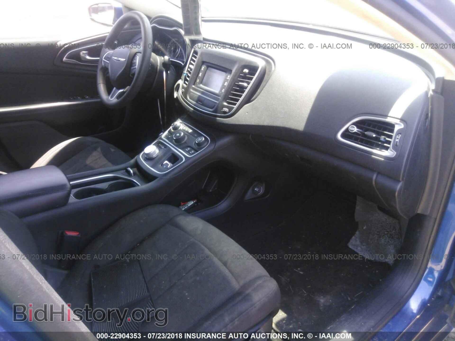 2016 Chrysler 200 - VIN: 1C3CCCAB9GN165830 - Photo 5