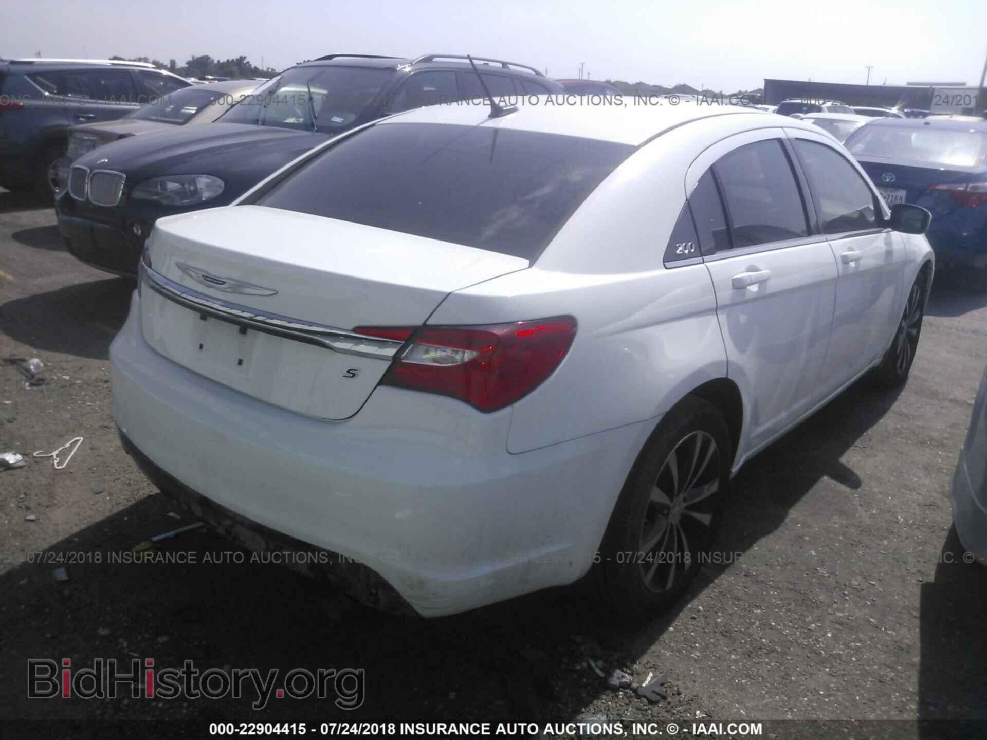 2013 Chrysler 200 - VIN: 1C3CCBBB4DN525106 - Фото 4