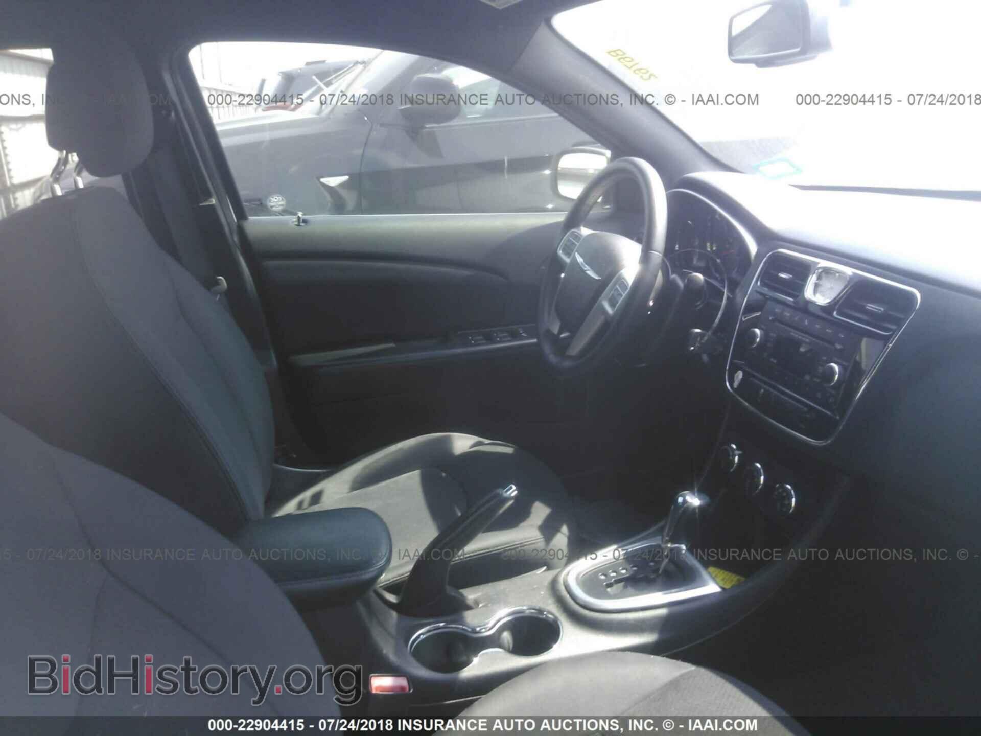 2013 Chrysler 200 - VIN: 1C3CCBBB4DN525106 - Фото 5