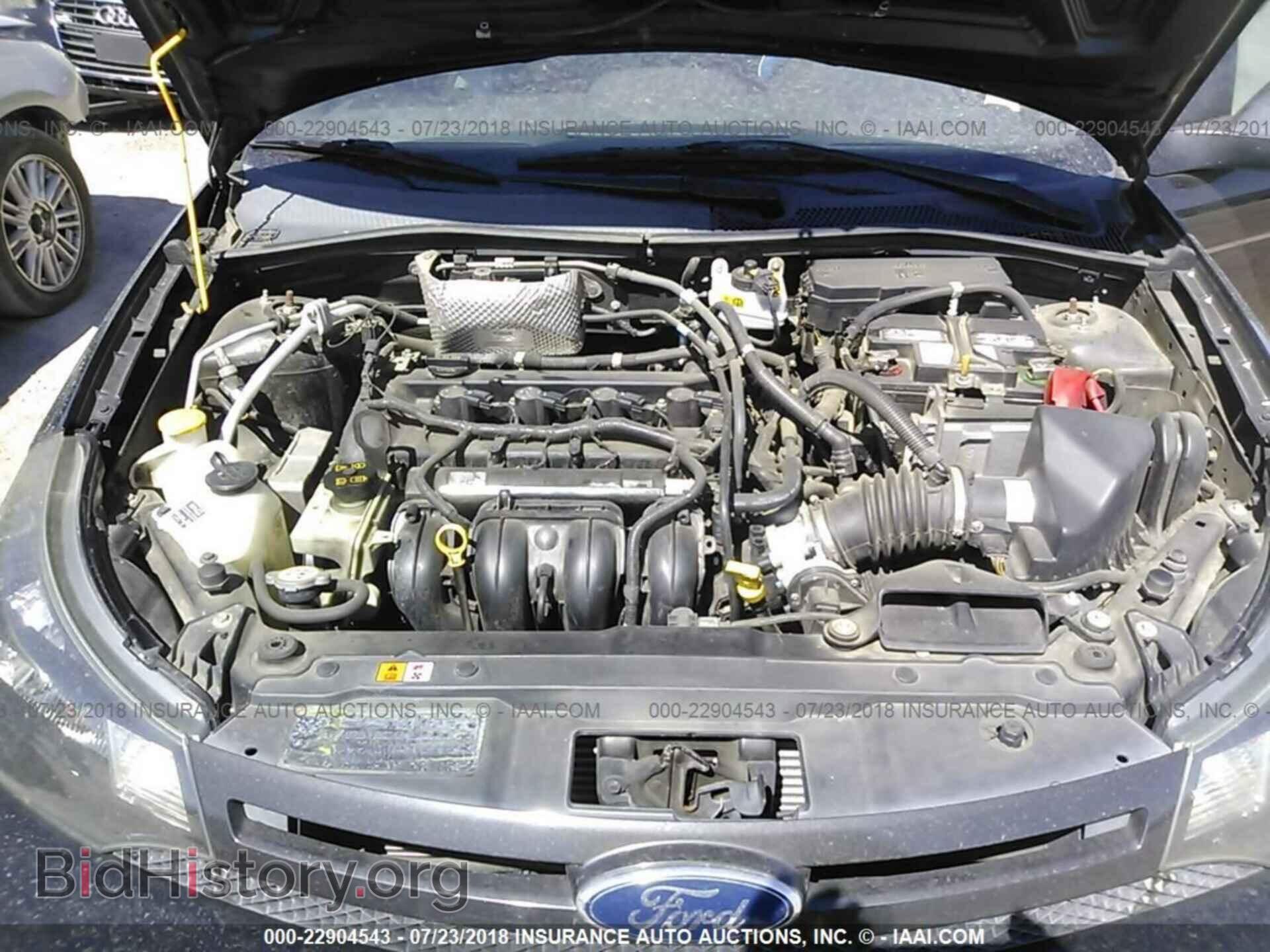 2011 Ford Focus - VIN: 1FAHP3GN2BW181013 - Photo 10