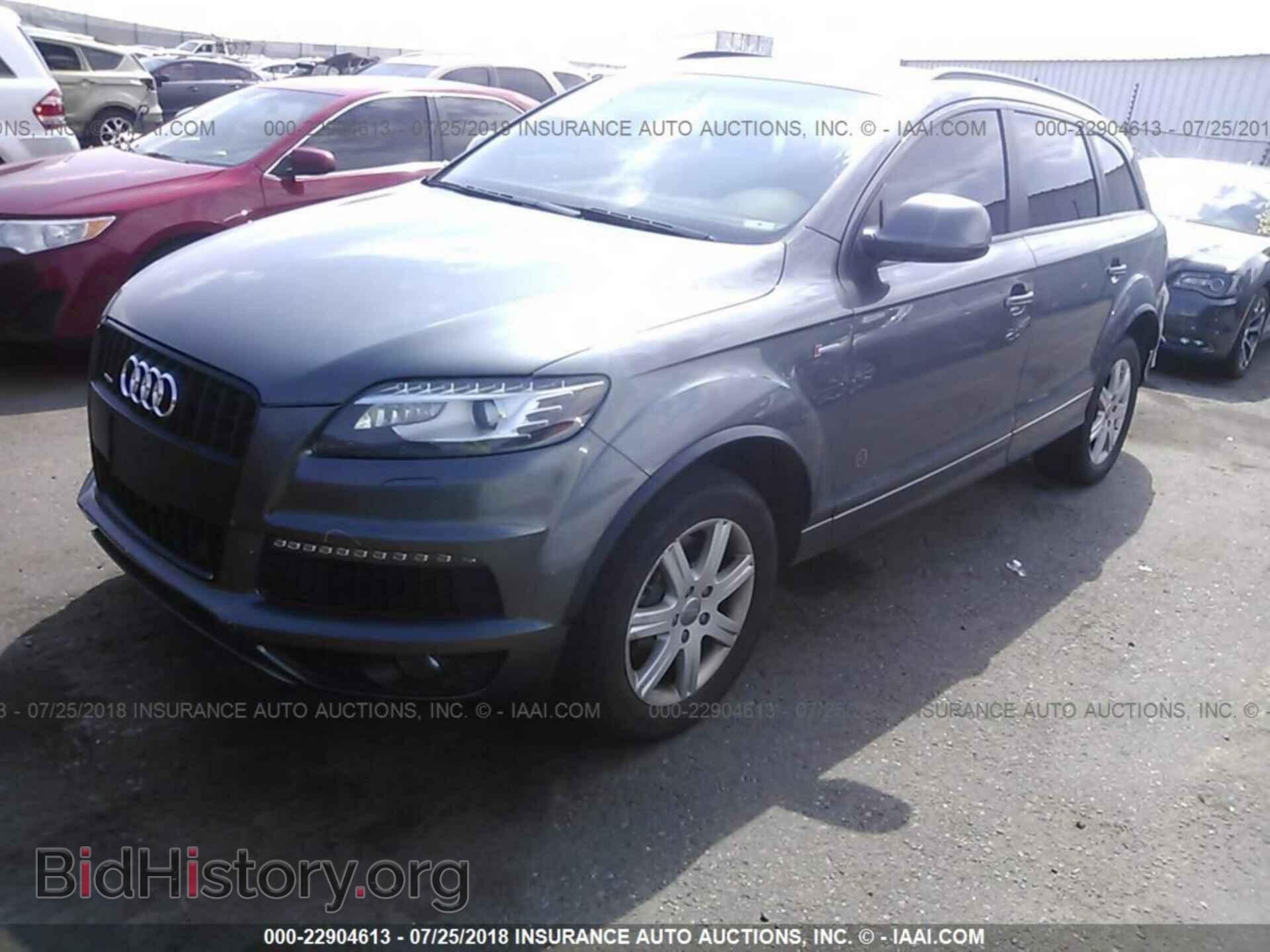 2013 Audi Q7 - VIN: WA1DGAFE4DD016331 - Фото 2