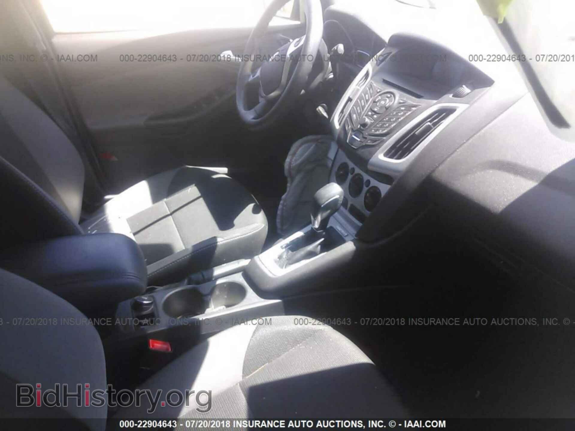 2014 Ford Focus - VIN: 1FADP3F21EL240063 - Photo 5