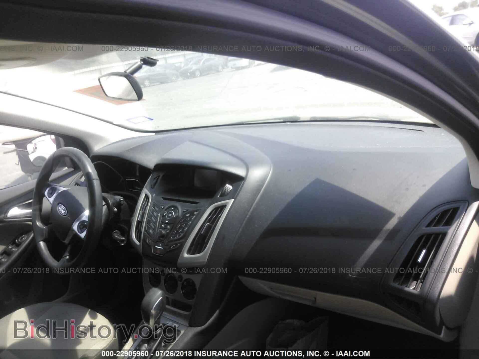 2014 Ford Focus - VIN: 1FADP3K28EL283417 - Photo 5