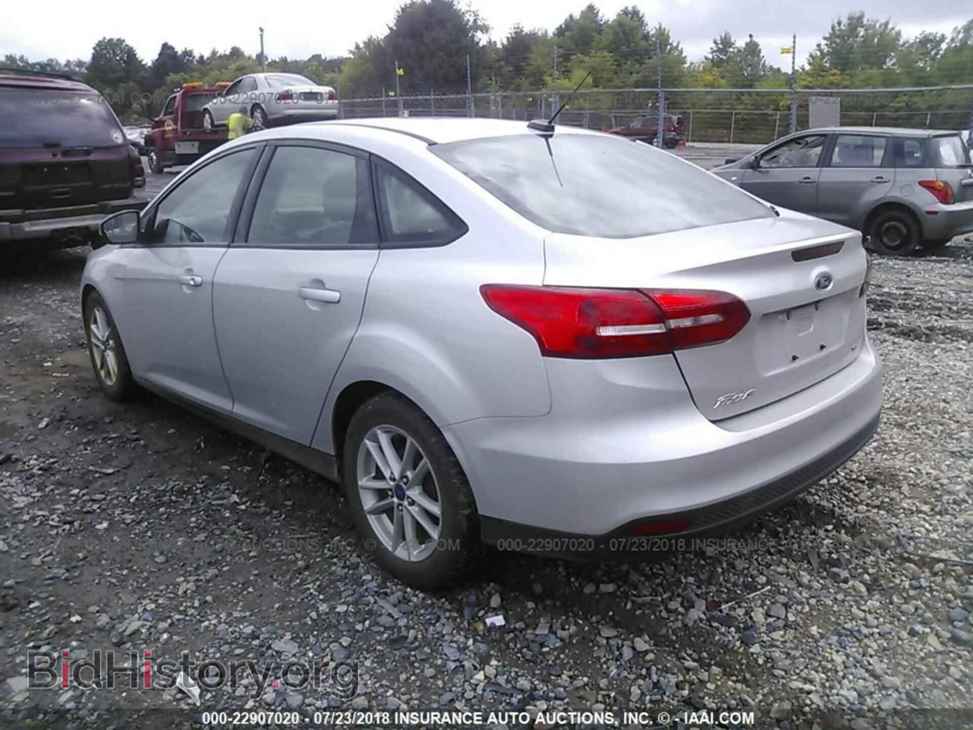2015 Ford Focus - VIN: 1FADP3F27FL343179 - Photo 3