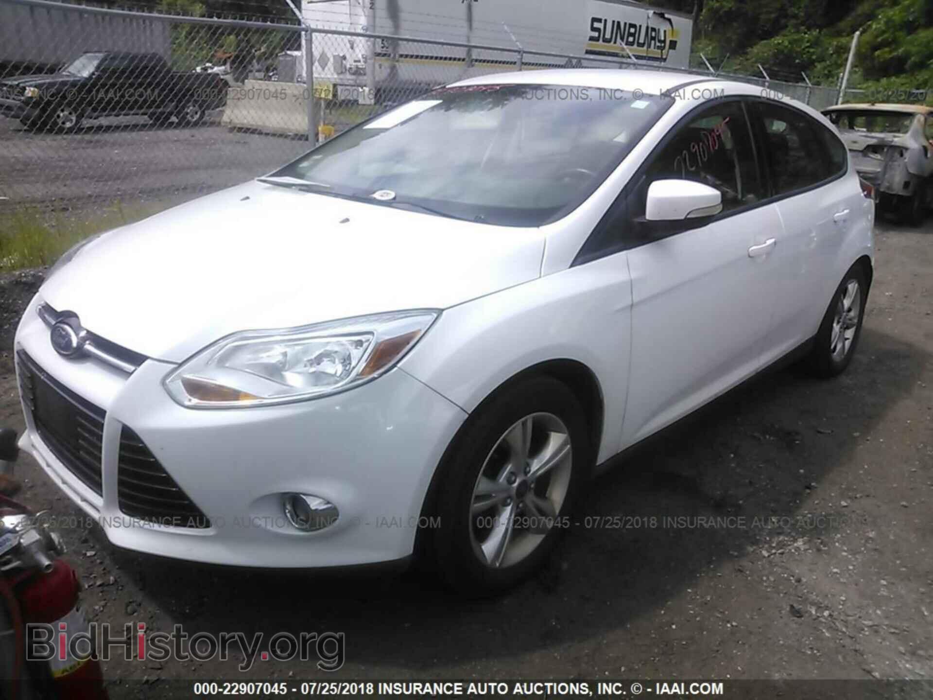 2012 Ford Focus - VIN: 1FAHP3K2XCL471712 - Photo 2
