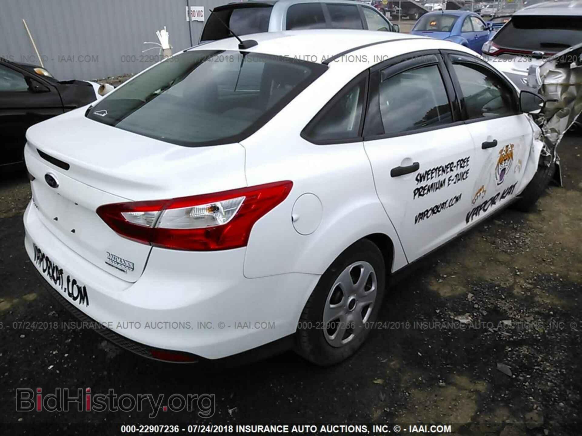 2013 Ford Focus - VIN: 1FADP3E21DL218841 - Photo 4