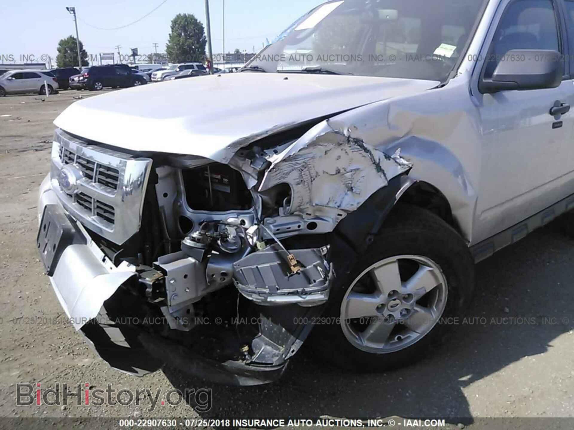 2011 Ford Escape - VIN: 1FMCU0DG1BKC03684 - Photo 6