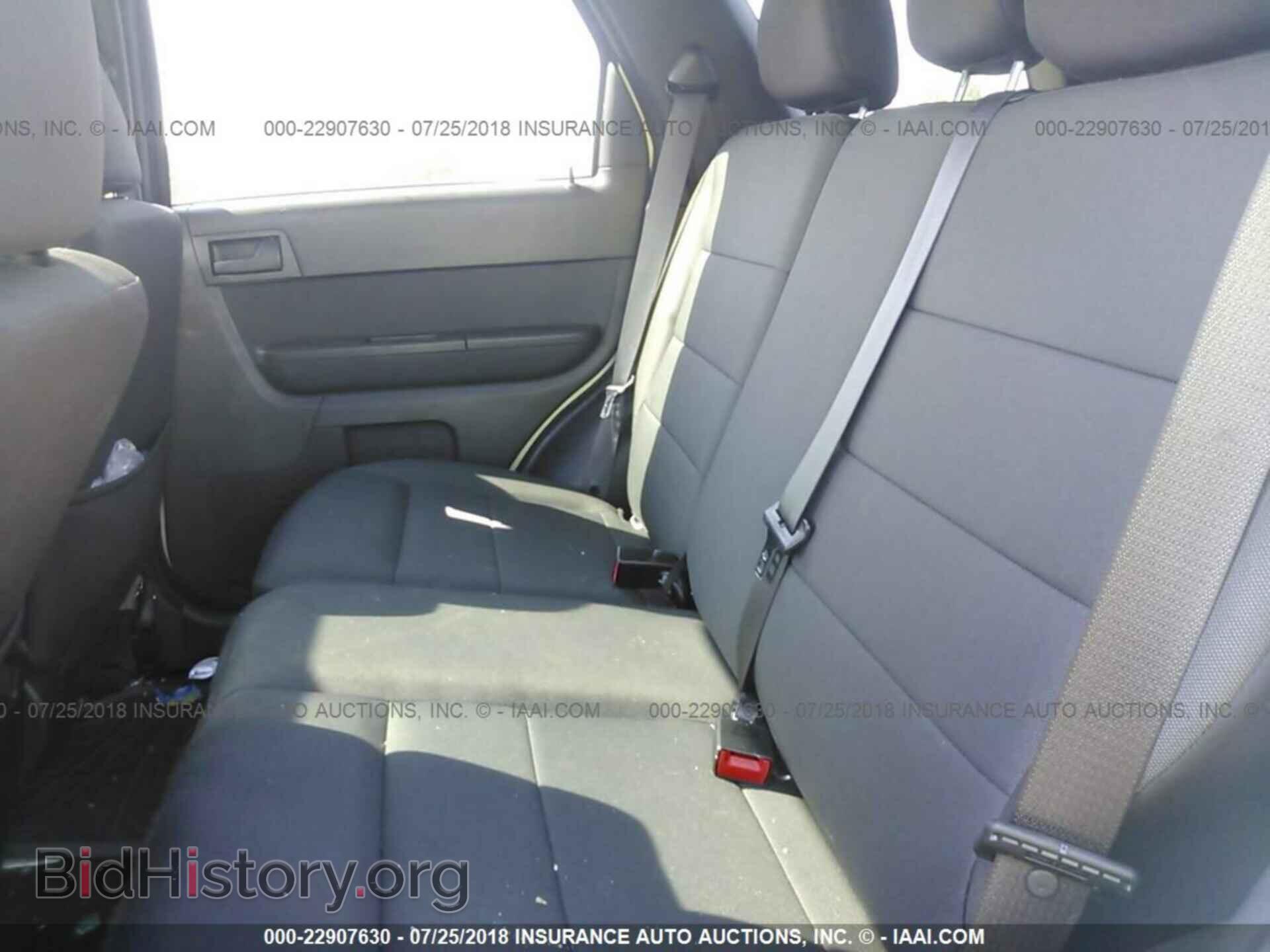 2011 Ford Escape - VIN: 1FMCU0DG1BKC03684 - Photo 8