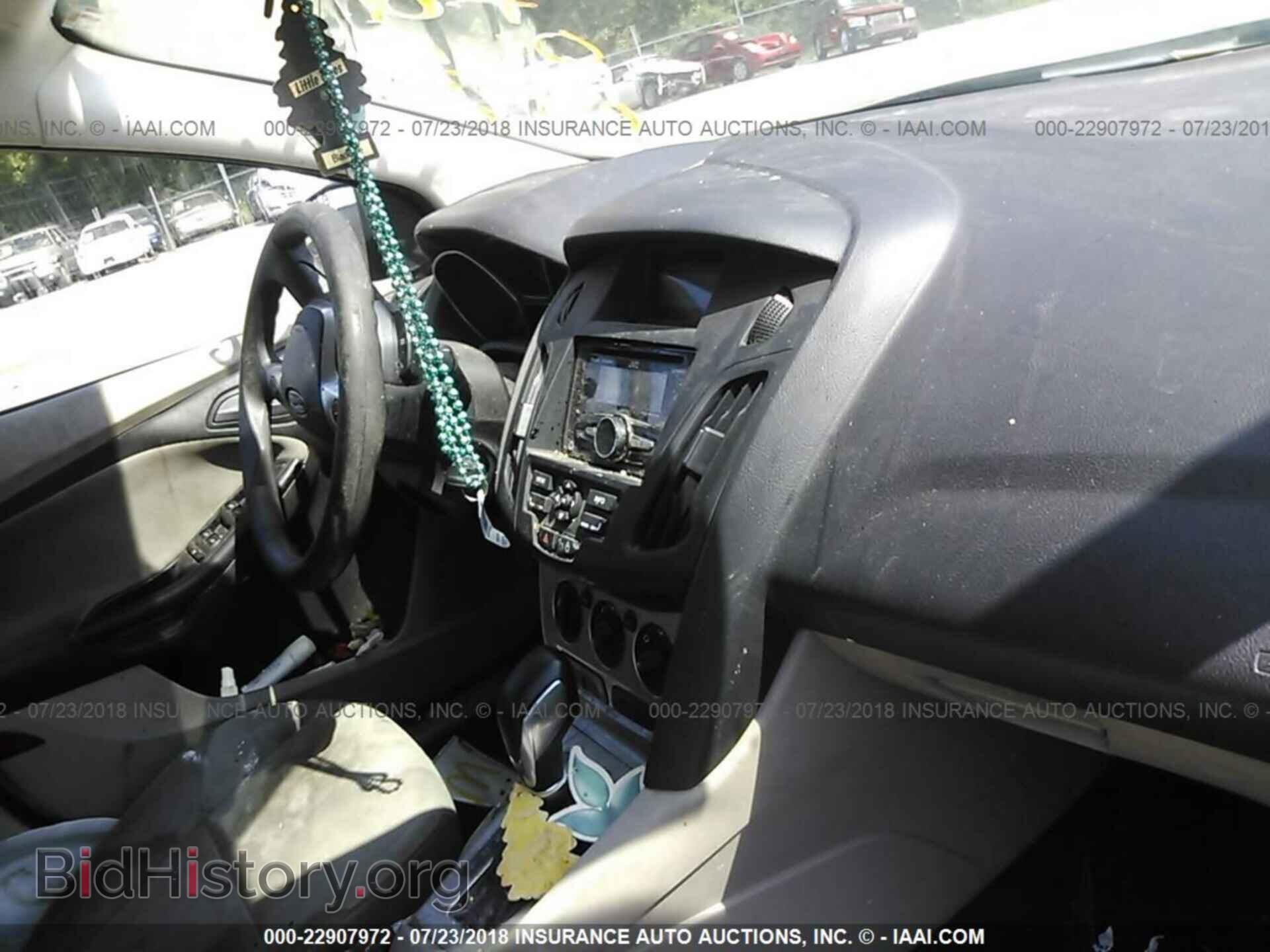 2012 Ford Focus - VIN: 1FAHP3F29CL372907 - Фото 5