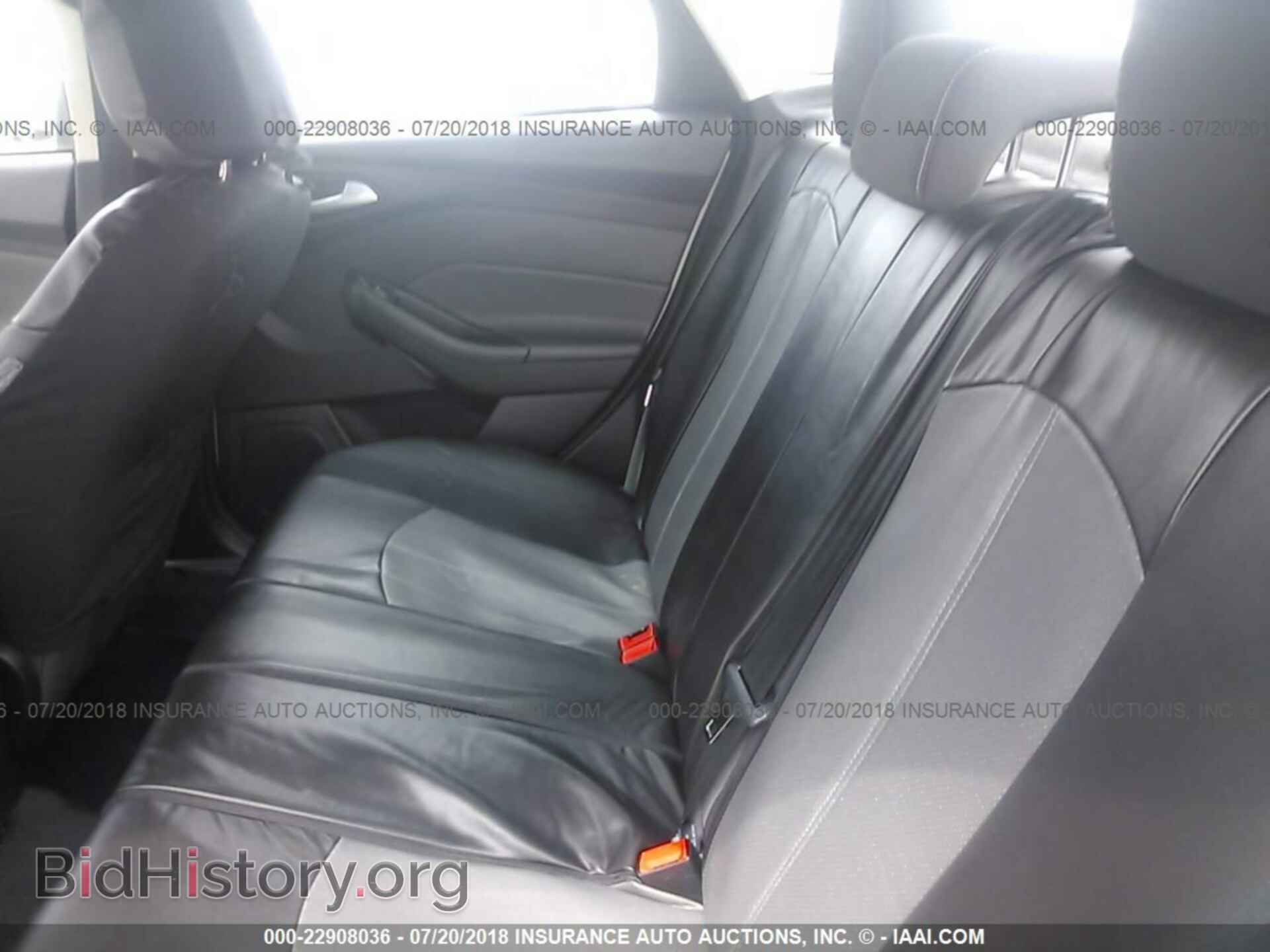 2014 Ford Focus - VIN: 1FADP3F20EL180695 - Фото 8