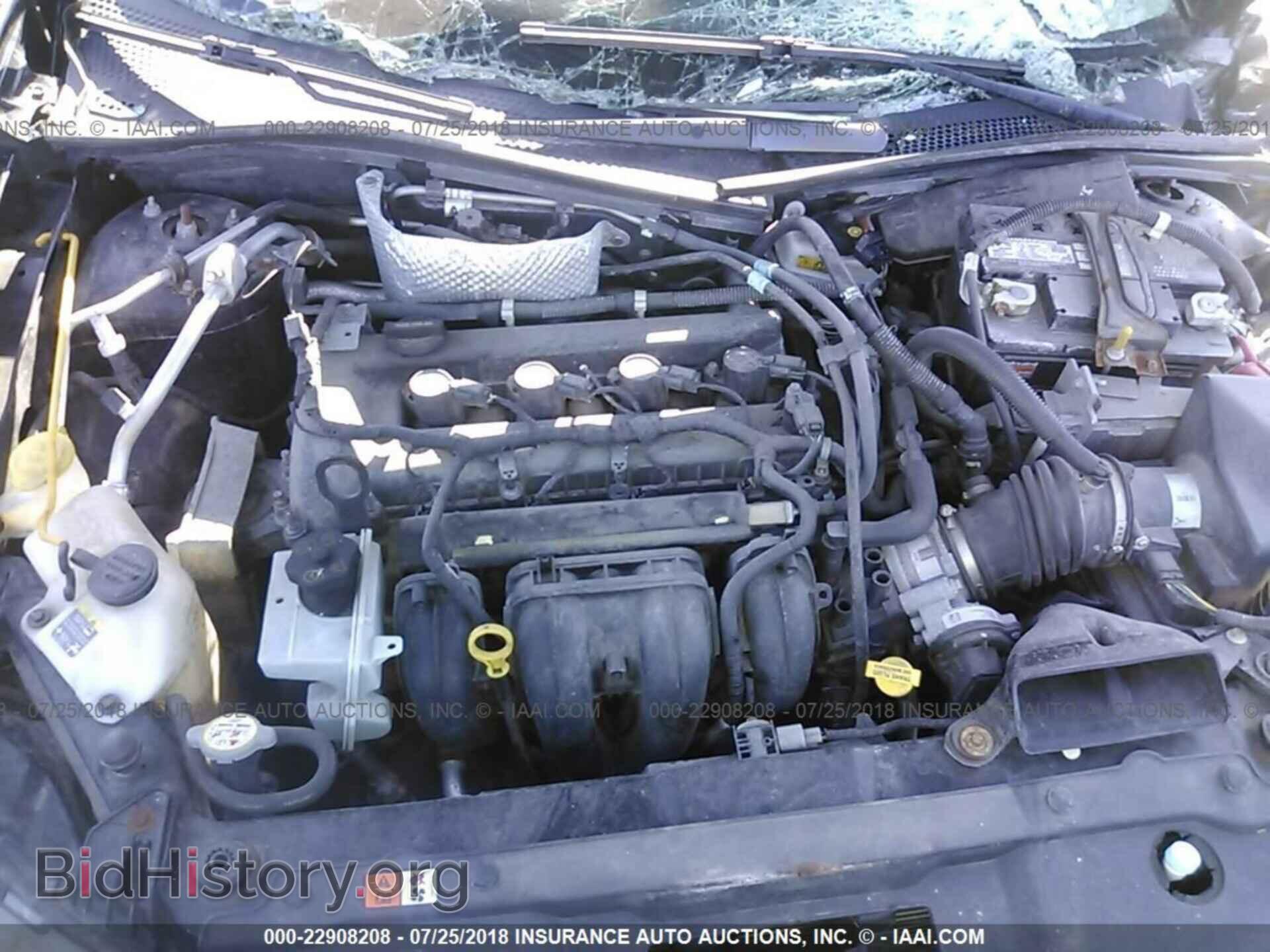 2011 Ford Focus - VIN: 1FAHP3GN8BW161168 - Photo 10