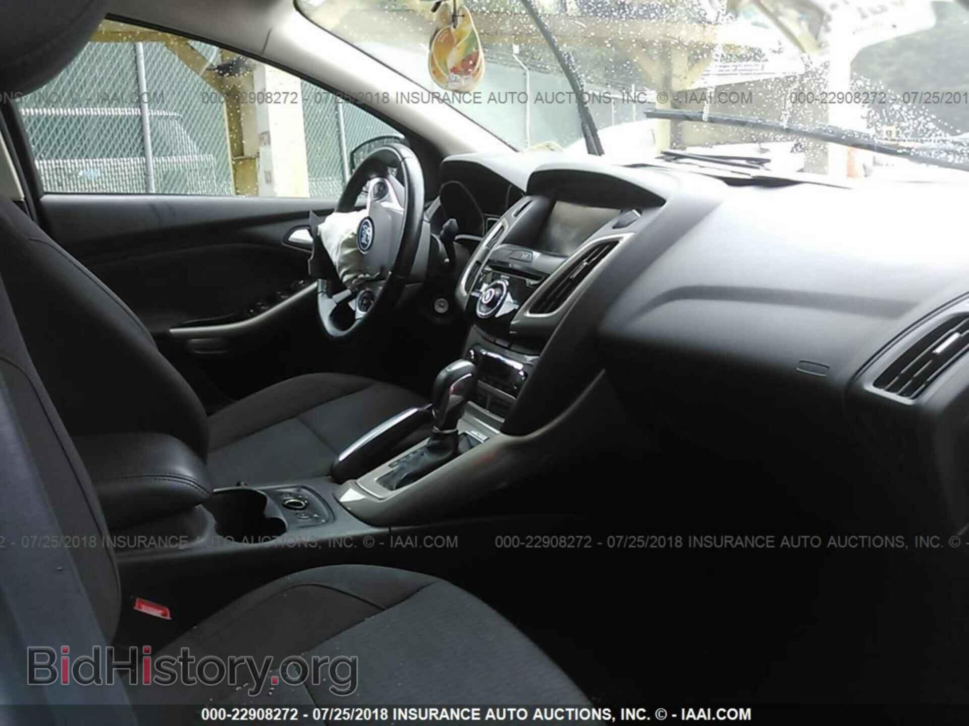 2012 Ford Focus - VIN: 1FAHP3H26CL420697 - Photo 5