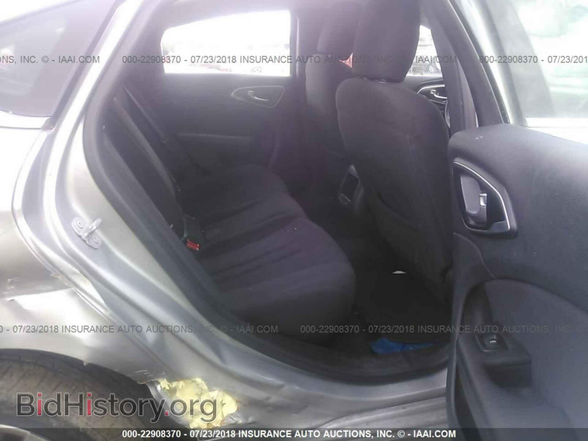 2015 Chrysler 200 - VIN: 1C3CCCAB0FN659721 - Фото 8