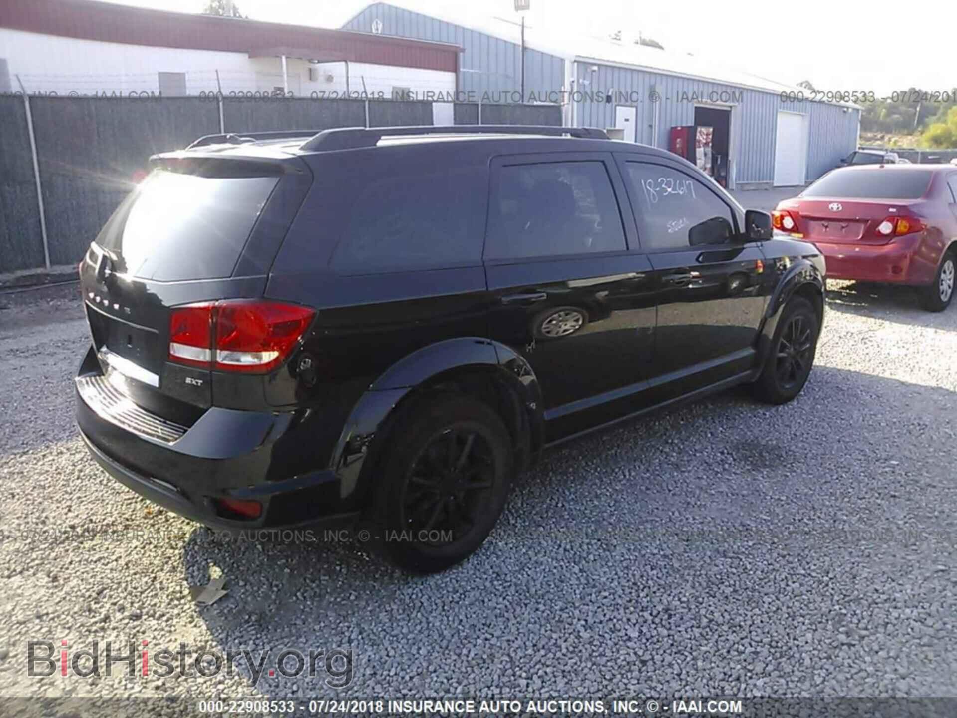 2015 Dodge Journey - VIN: 3C4PDCBB5FT600284 - Photo 4