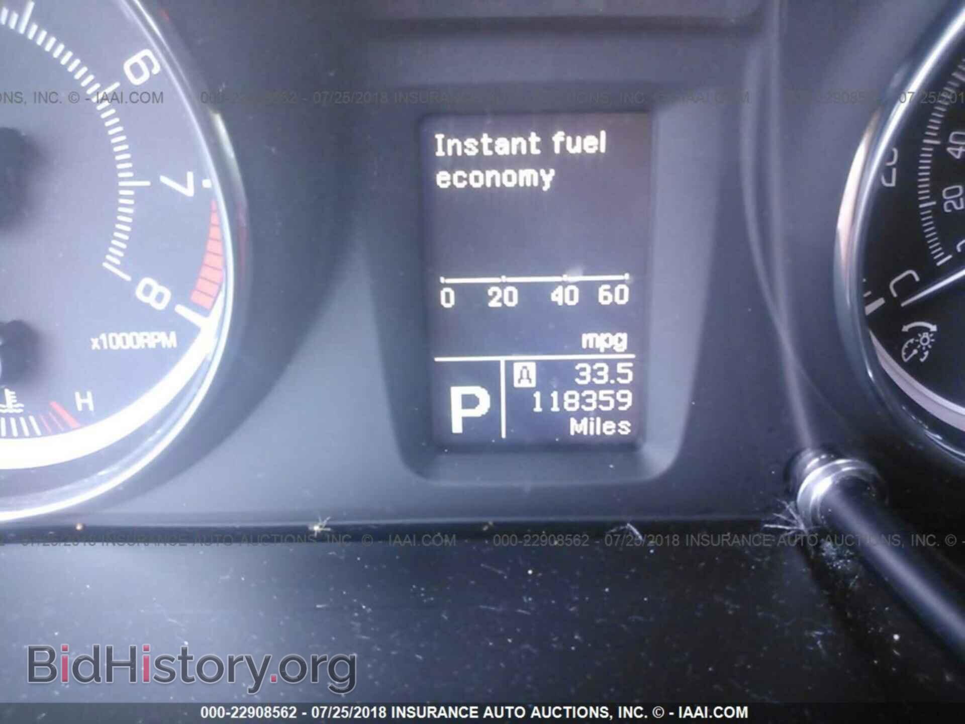 2011 Suzuki Kizashi - VIN: JS2RF9A81B6110351 - Photo 7