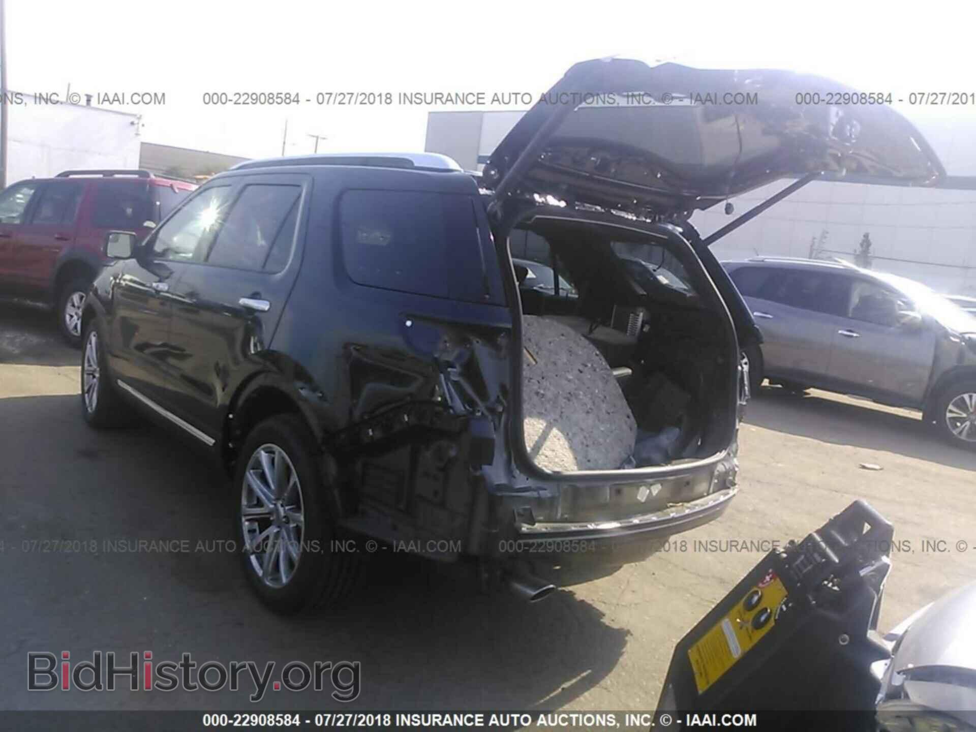 2017 Ford Explorer - VIN: 1FM5K8F86HGC33875 - Photo 3