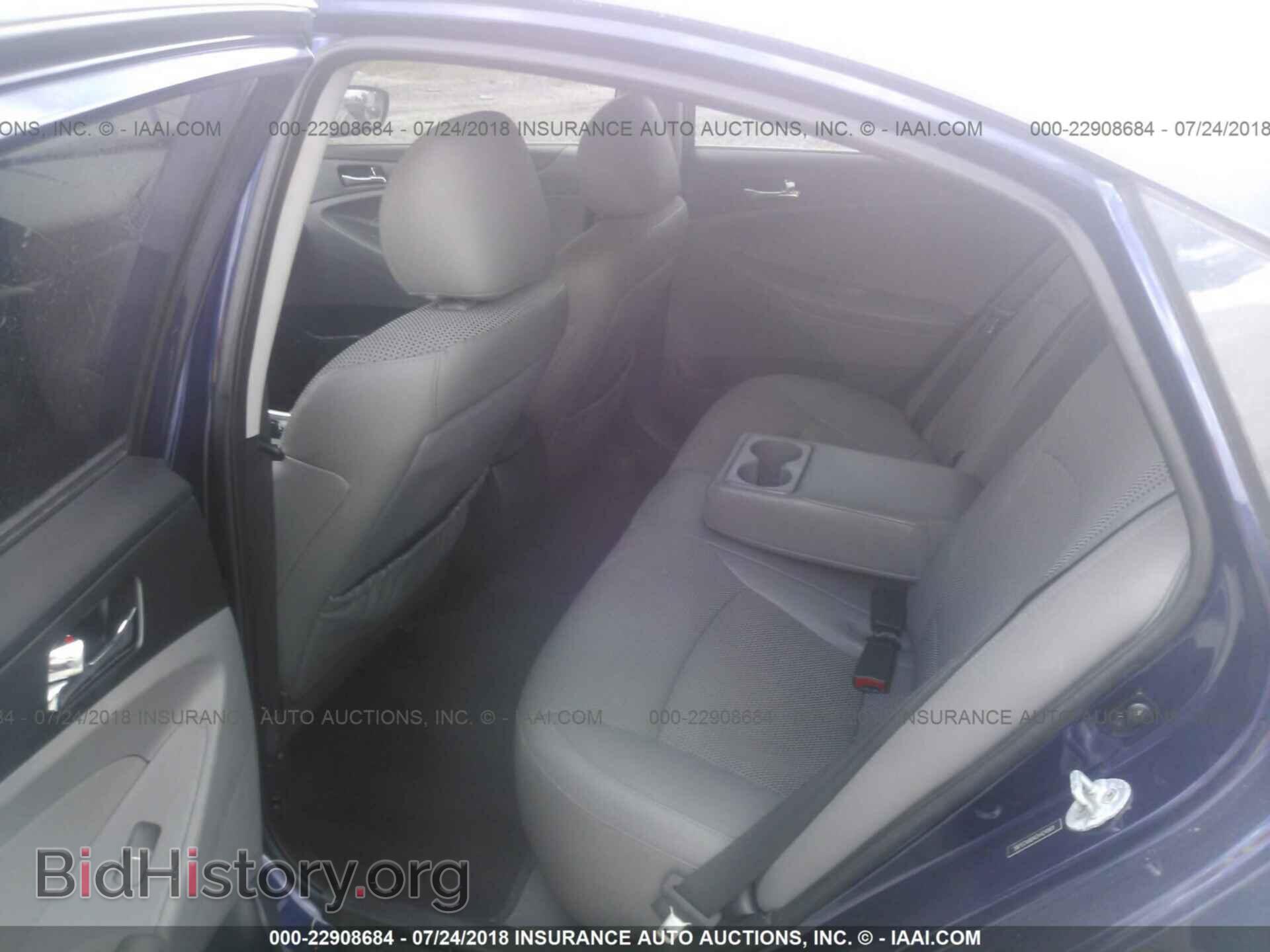 2012 Hyundai Sonata - VIN: 5NPEC4AB4CH424969 - Фото 8