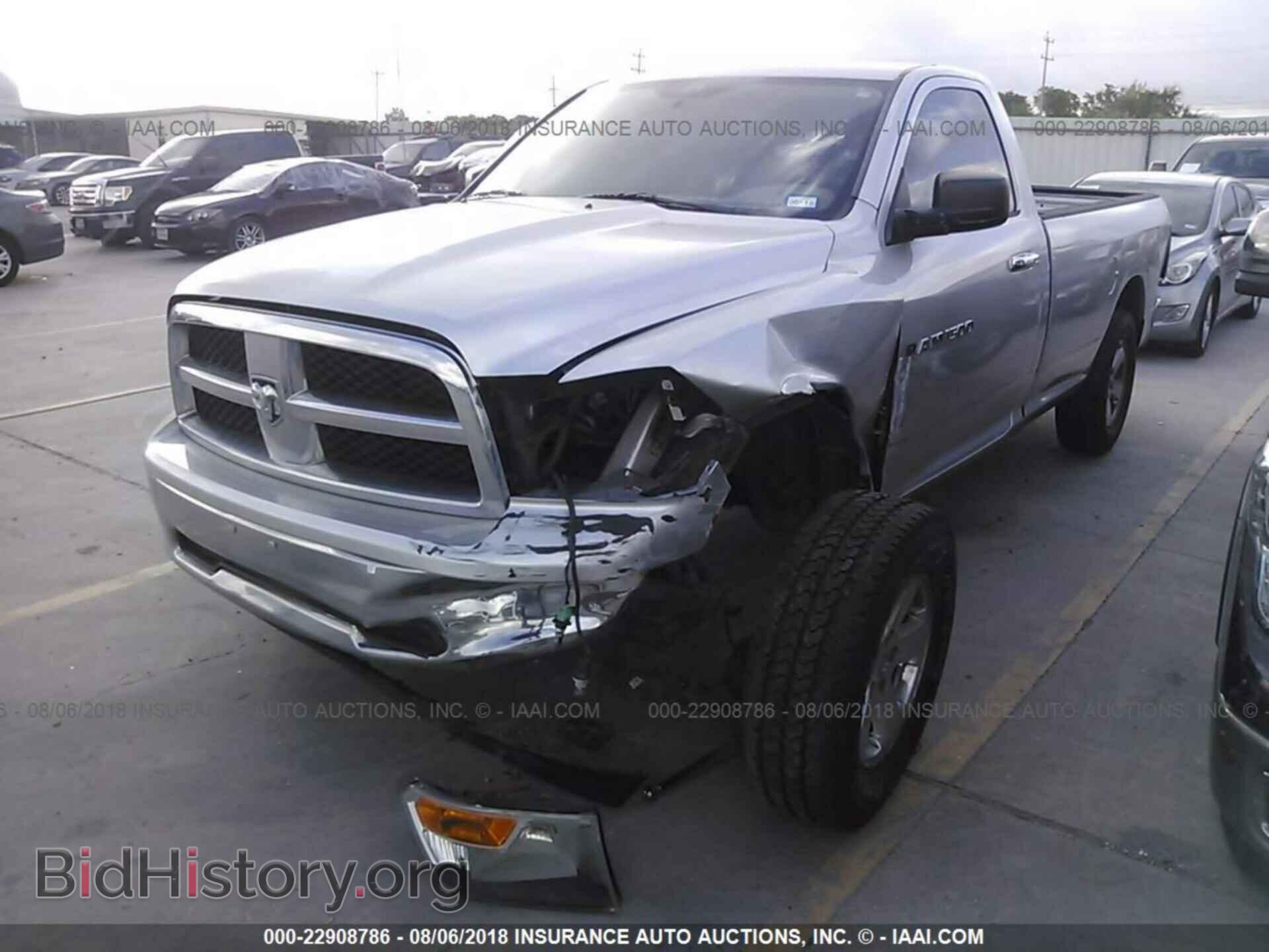 2012 Dodge Ram 1500 - VIN: 3C6JD6EP1CG243471 - Фото 2