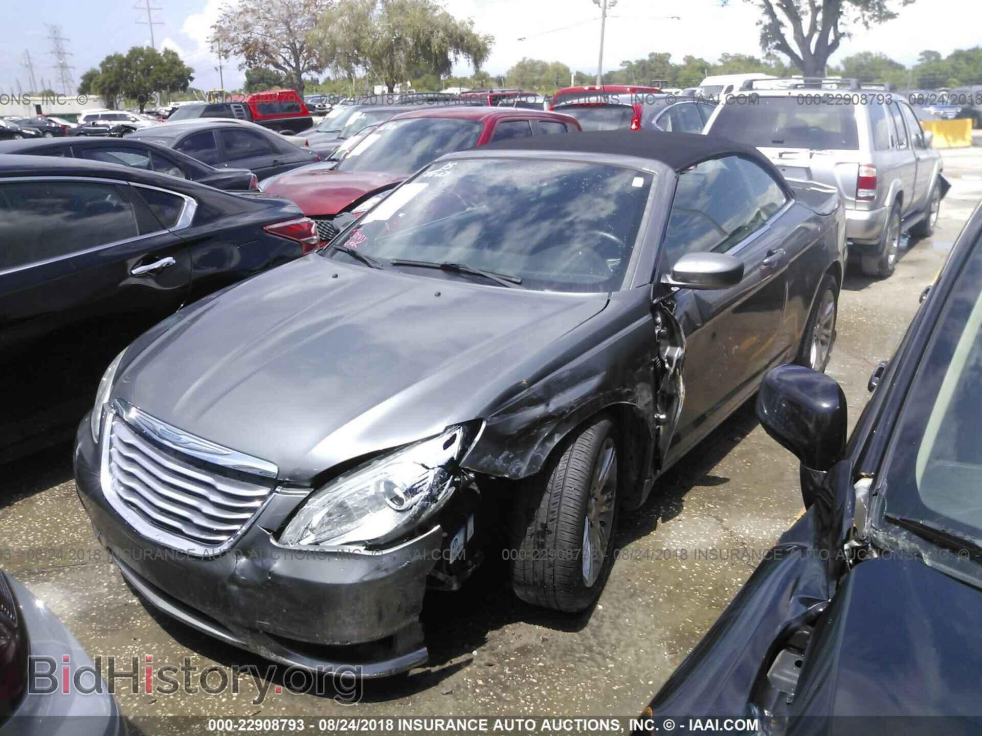 2012 Chrysler 200 - VIN: 1C3BCBEB4CN278966 - Photo 2