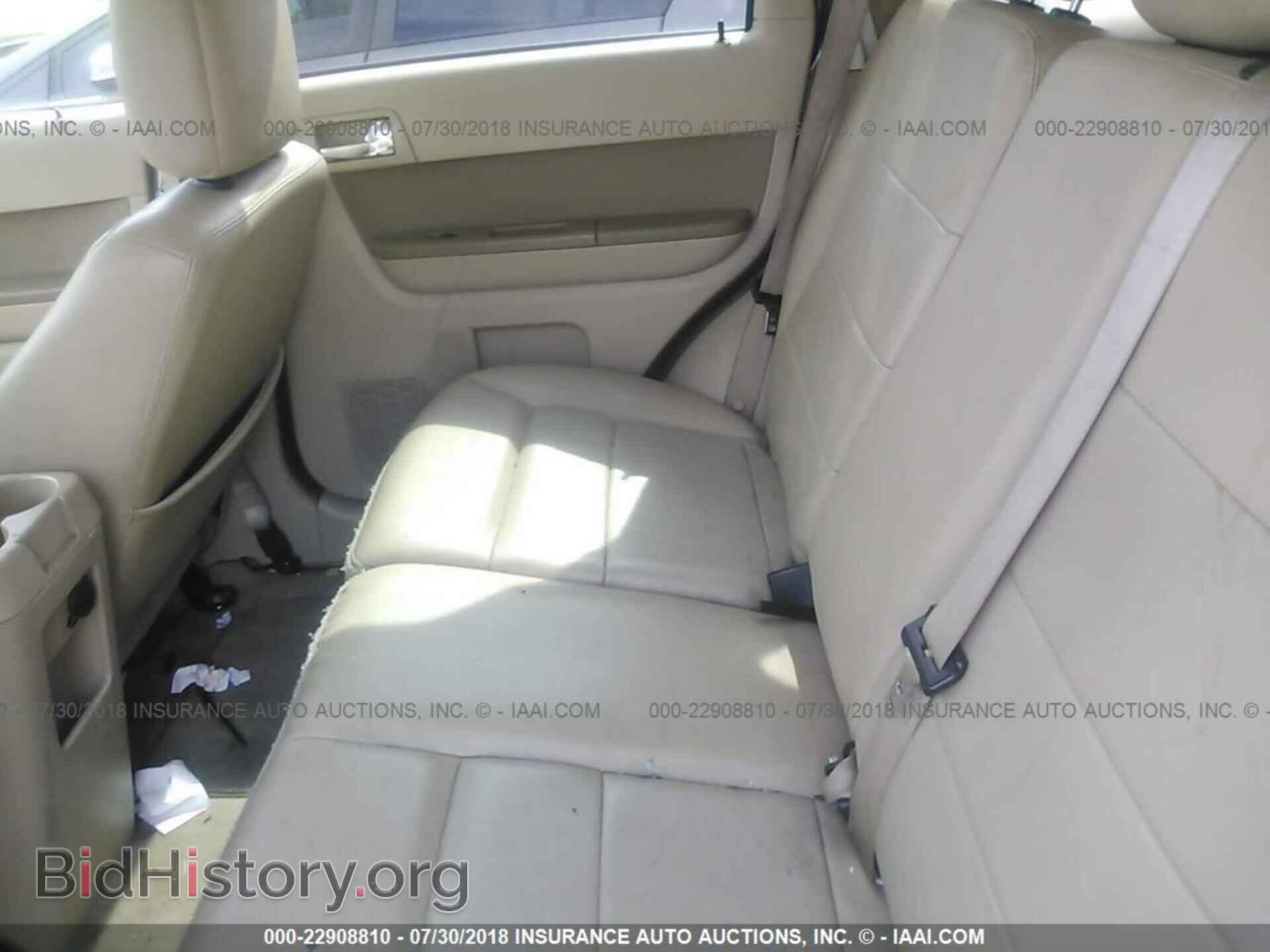 2011 Ford Escape - VIN: 1FMCU0E70BKC71716 - Photo 8