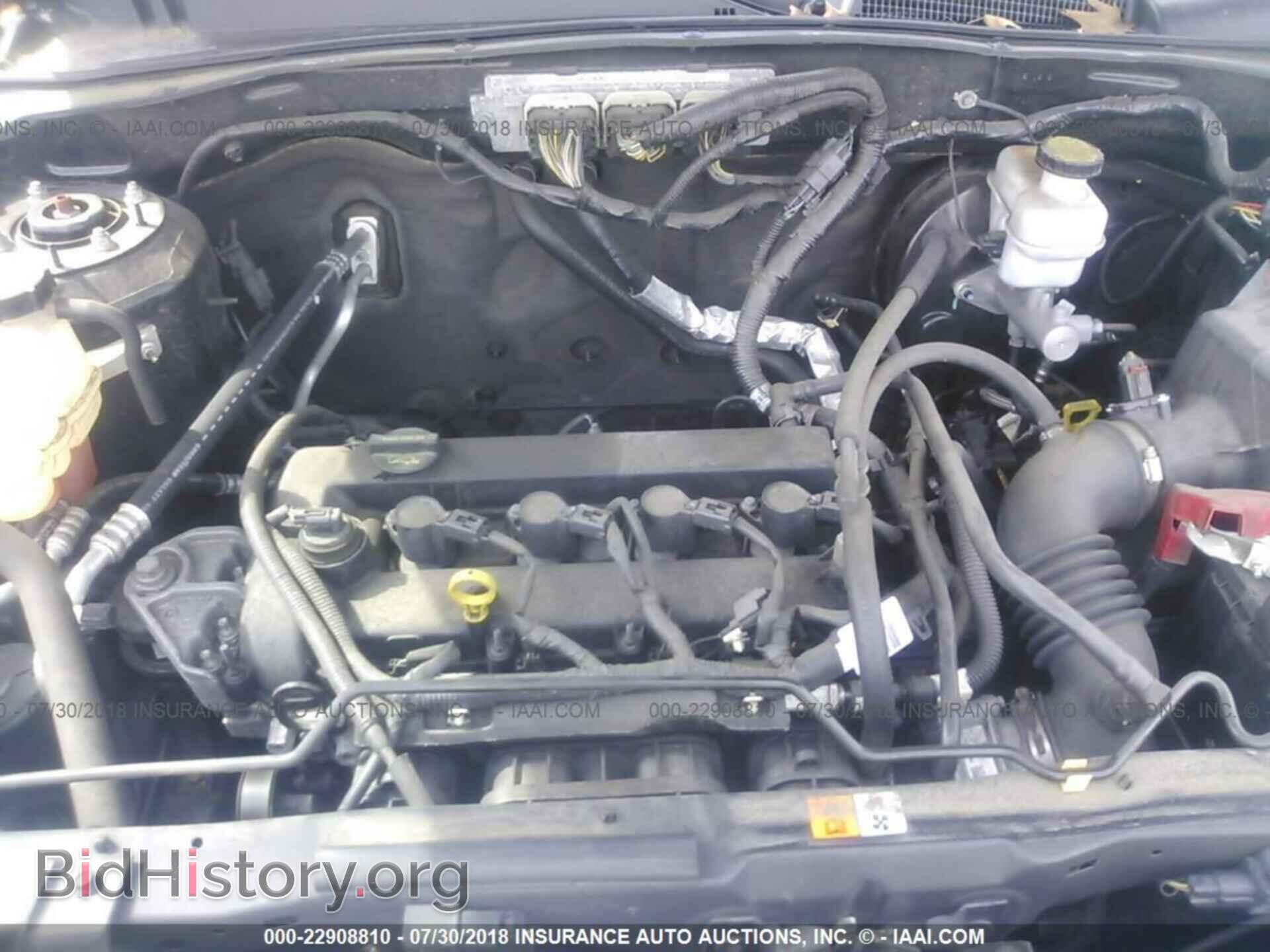 2011 Ford Escape - VIN: 1FMCU0E70BKC71716 - Photo 10