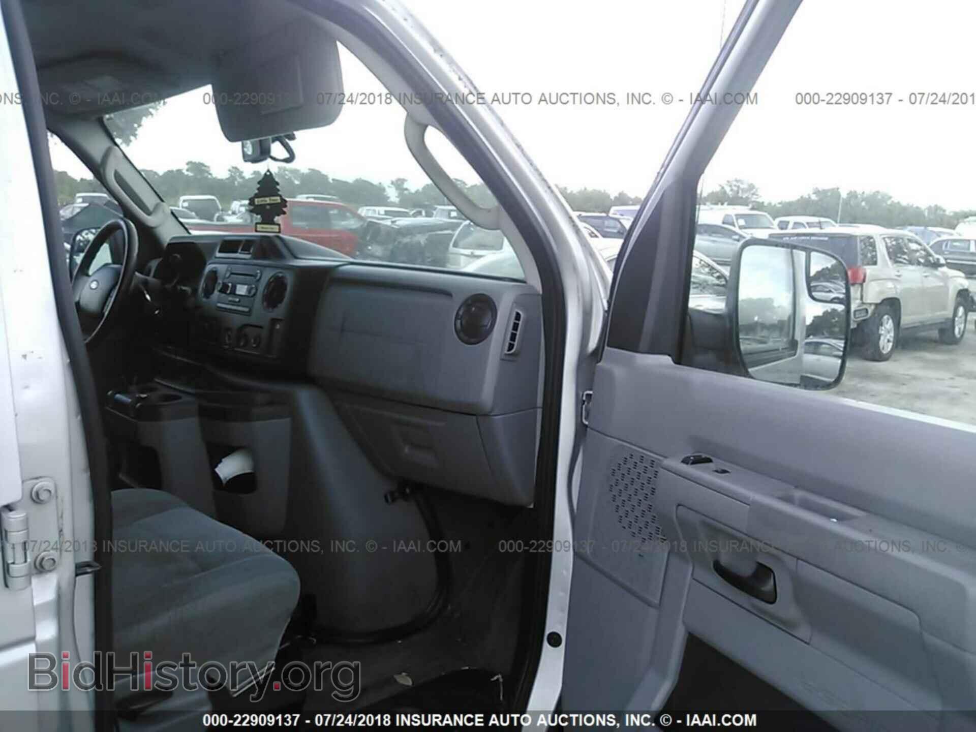 2012 Ford Econoline - VIN: 1FBNE3BL8CDA29666 - Photo 5