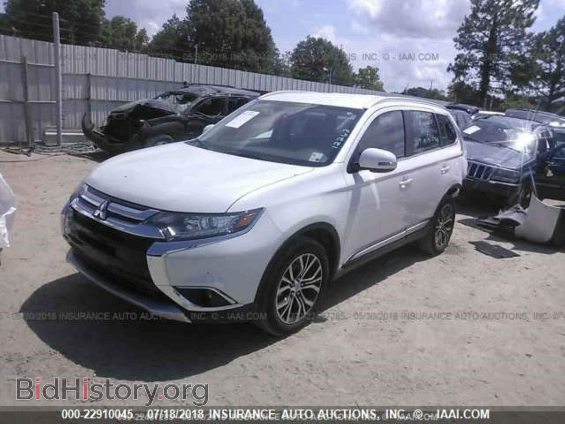 2017 Mitsubishi Outlander - VIN: JA4AD3A33HZ066885 - Фото 2
